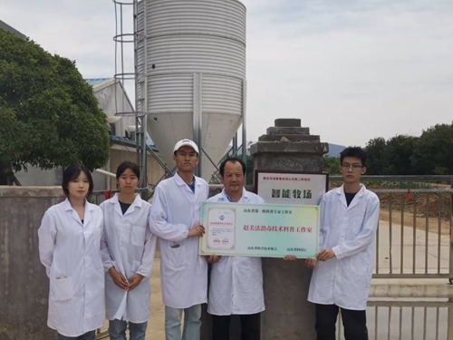 “消立净”社团赴青岛百信禽畜有限公司智慧农场开展消毒技术科普活动