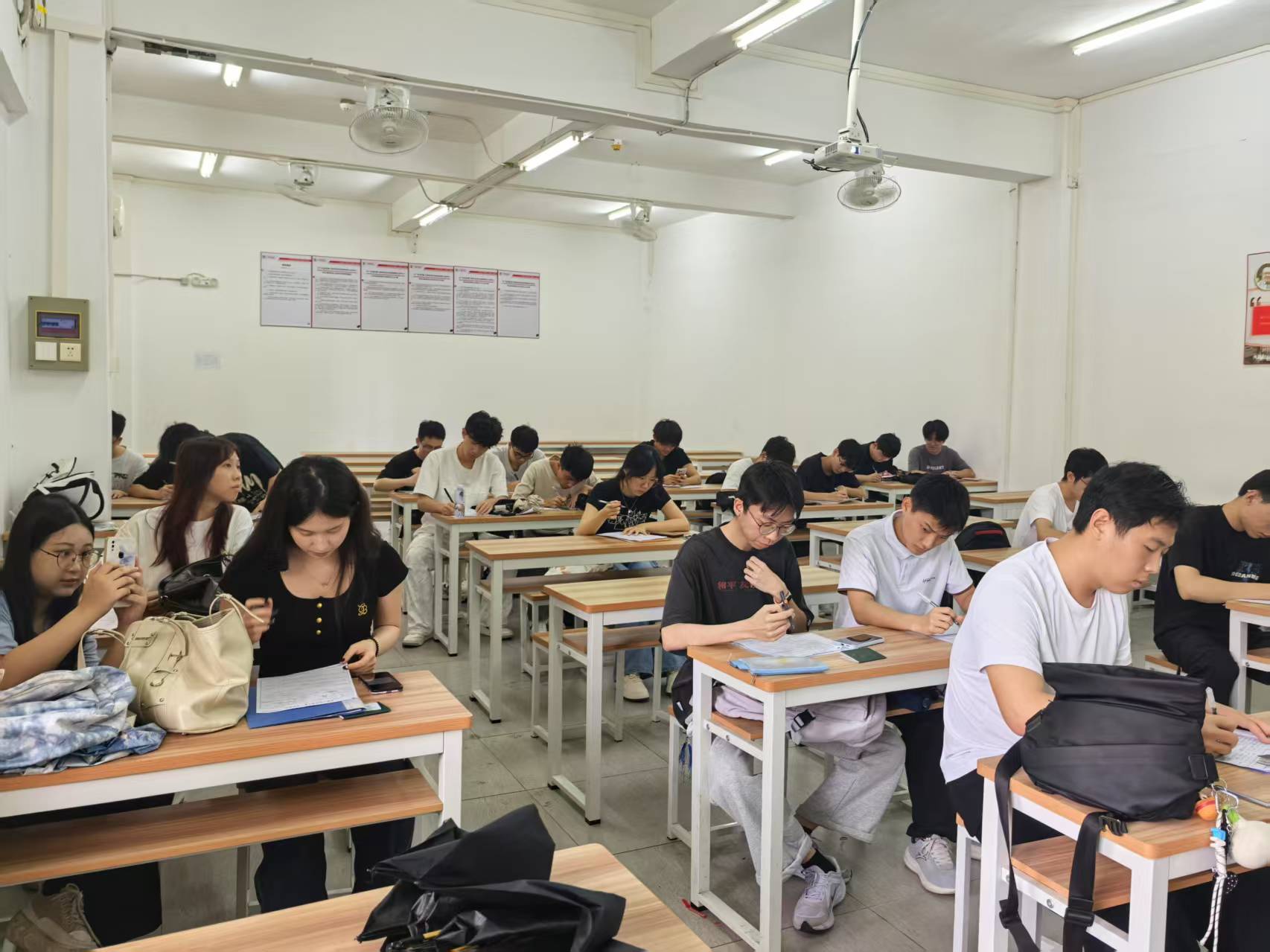 广州数控校企实习面试2