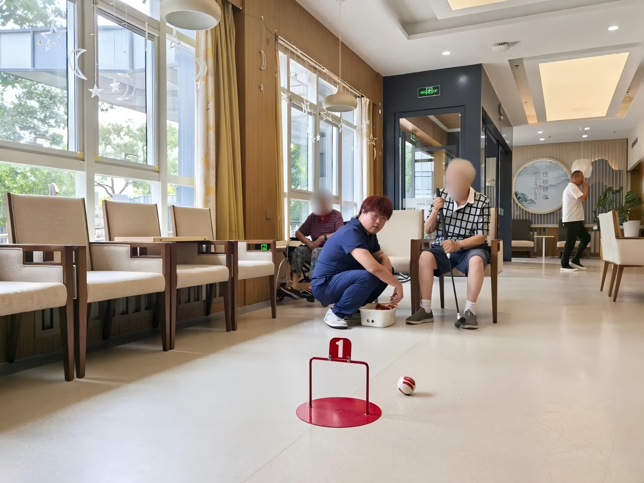 智慧健康养老服务与管理专业学生赴养老机构实训