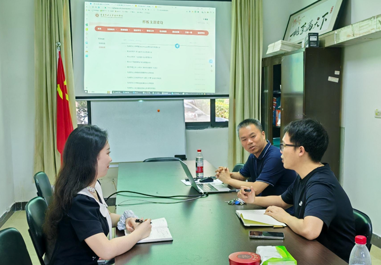 马克思主义学院2025年新进教师岗前培训圆满收官