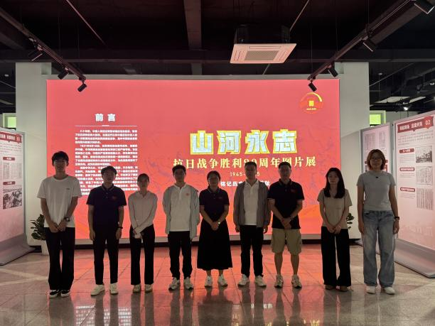 图片8 图片8