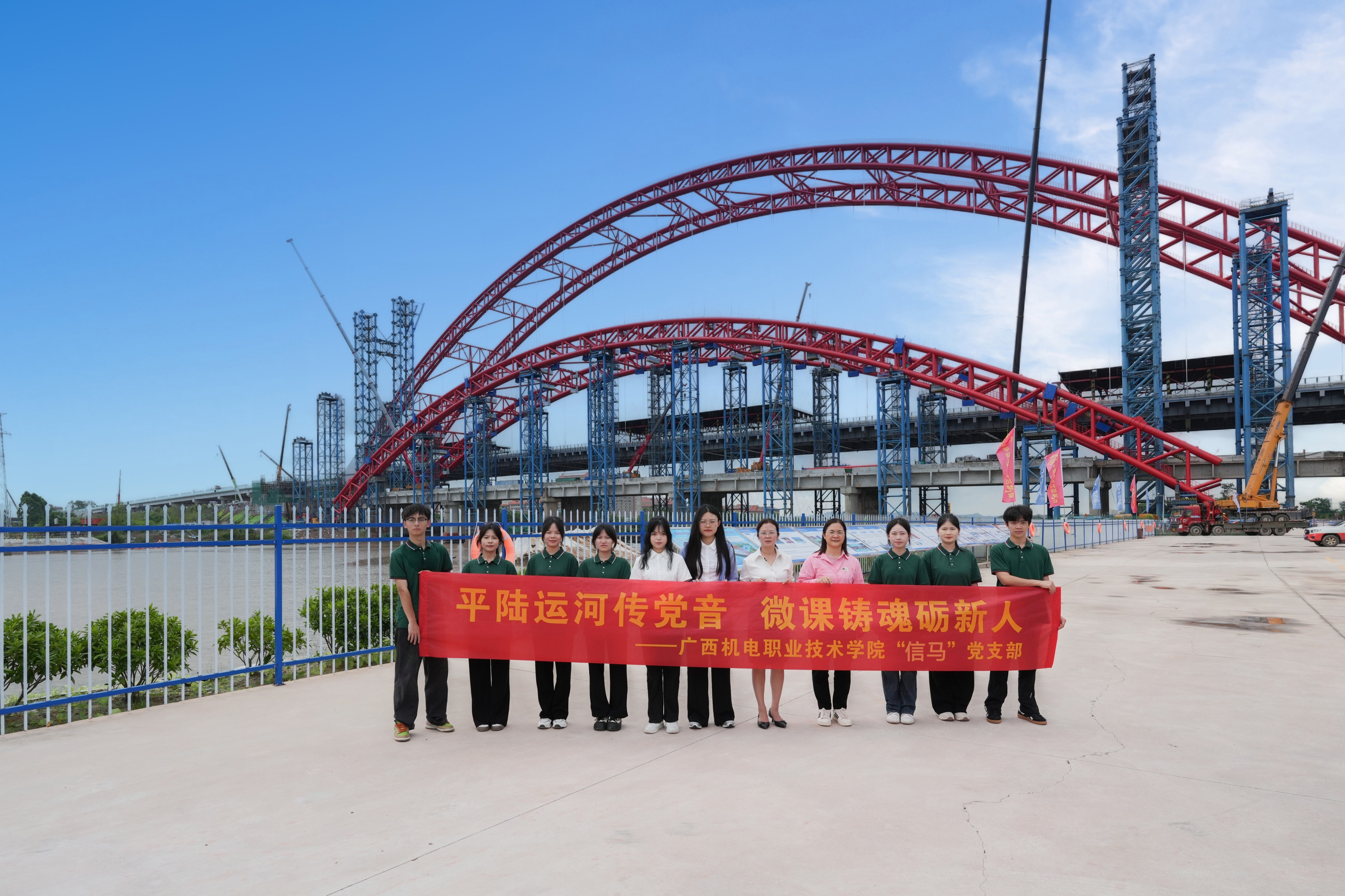 bde4542c857c82c4fc04351195370caf bde4542c857c82c4fc04351195370caf