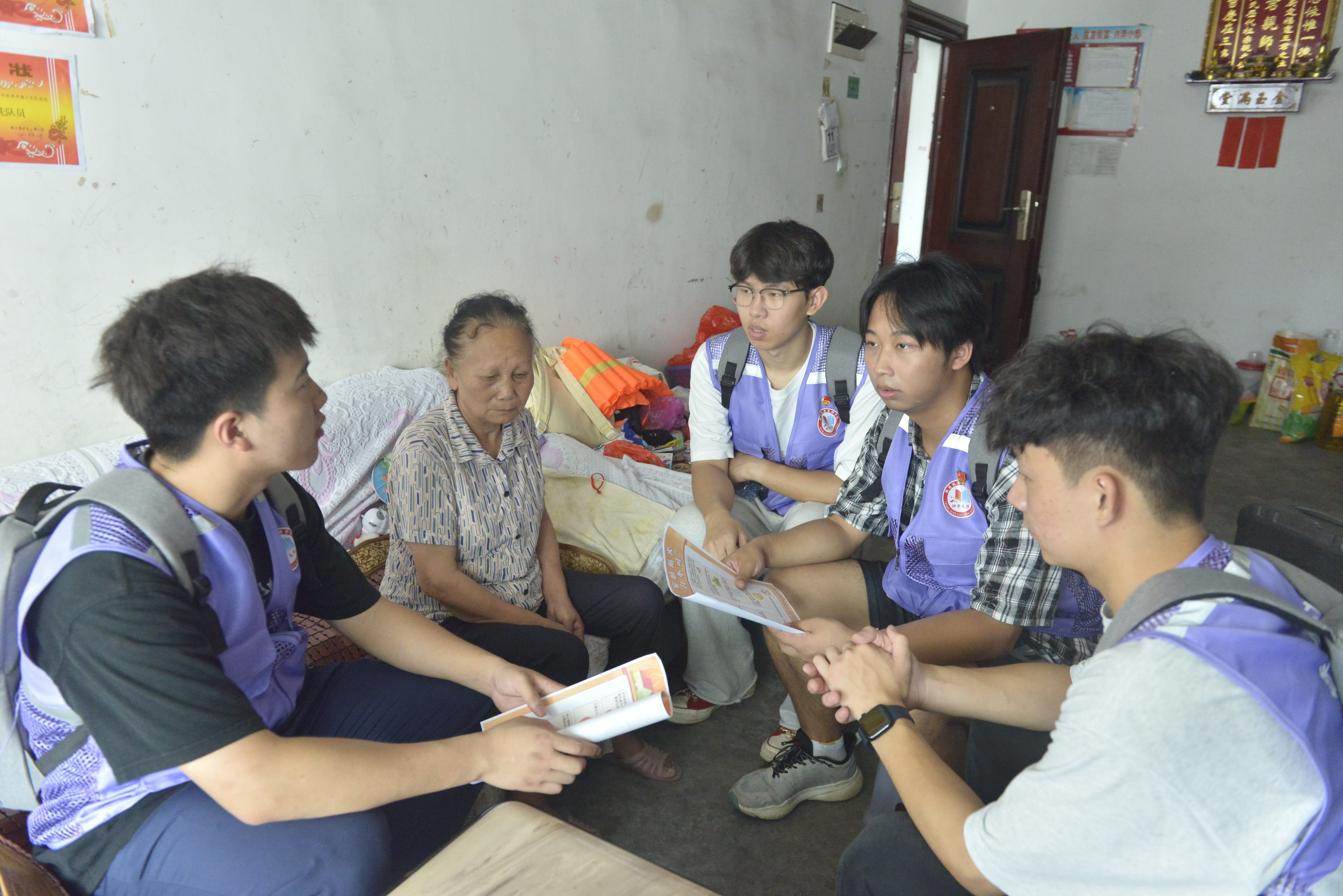 暖心入户：家常话里暖意浓 (2)