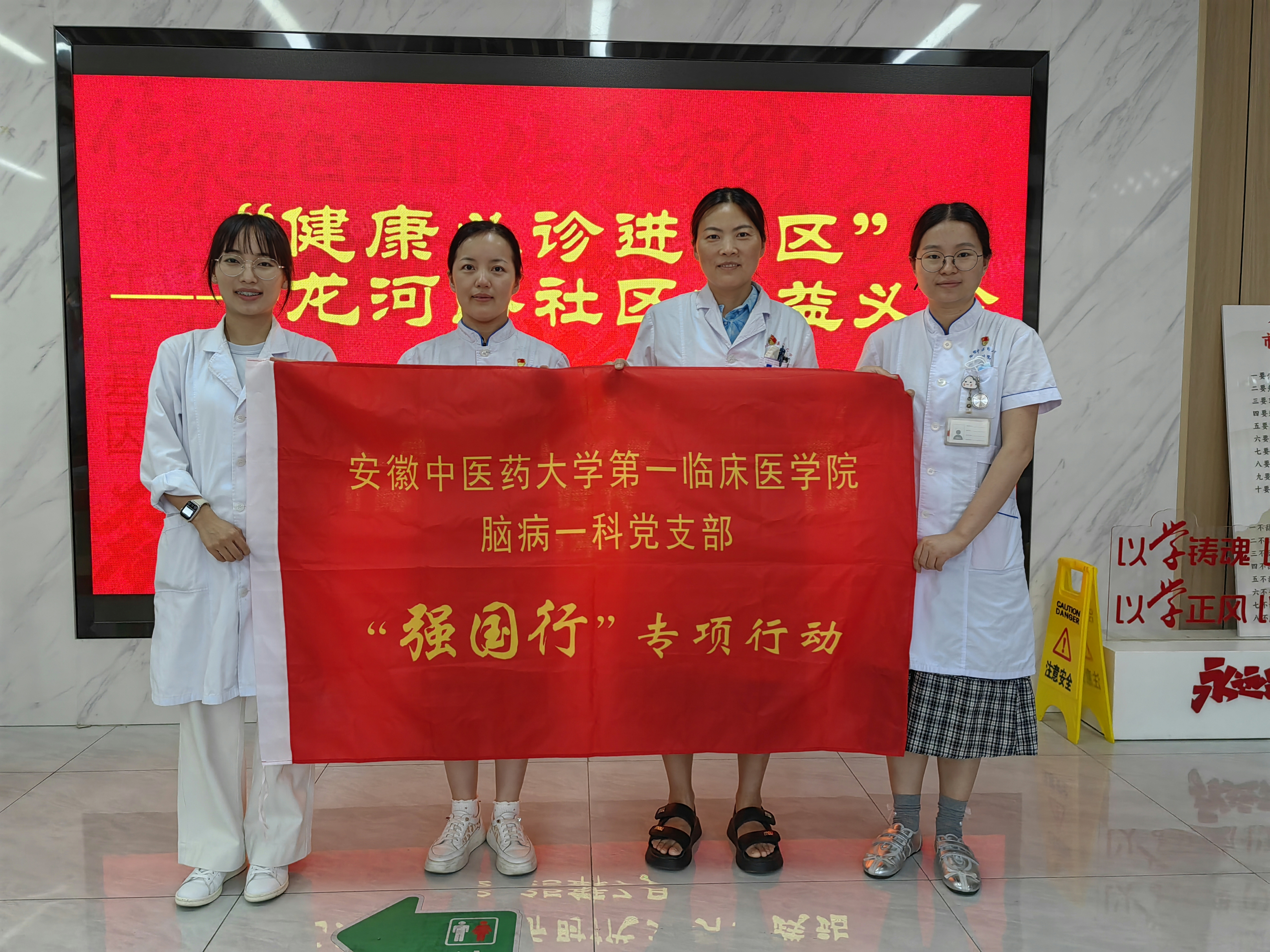 c7bf415bd486656ab54af8a62dcb518e