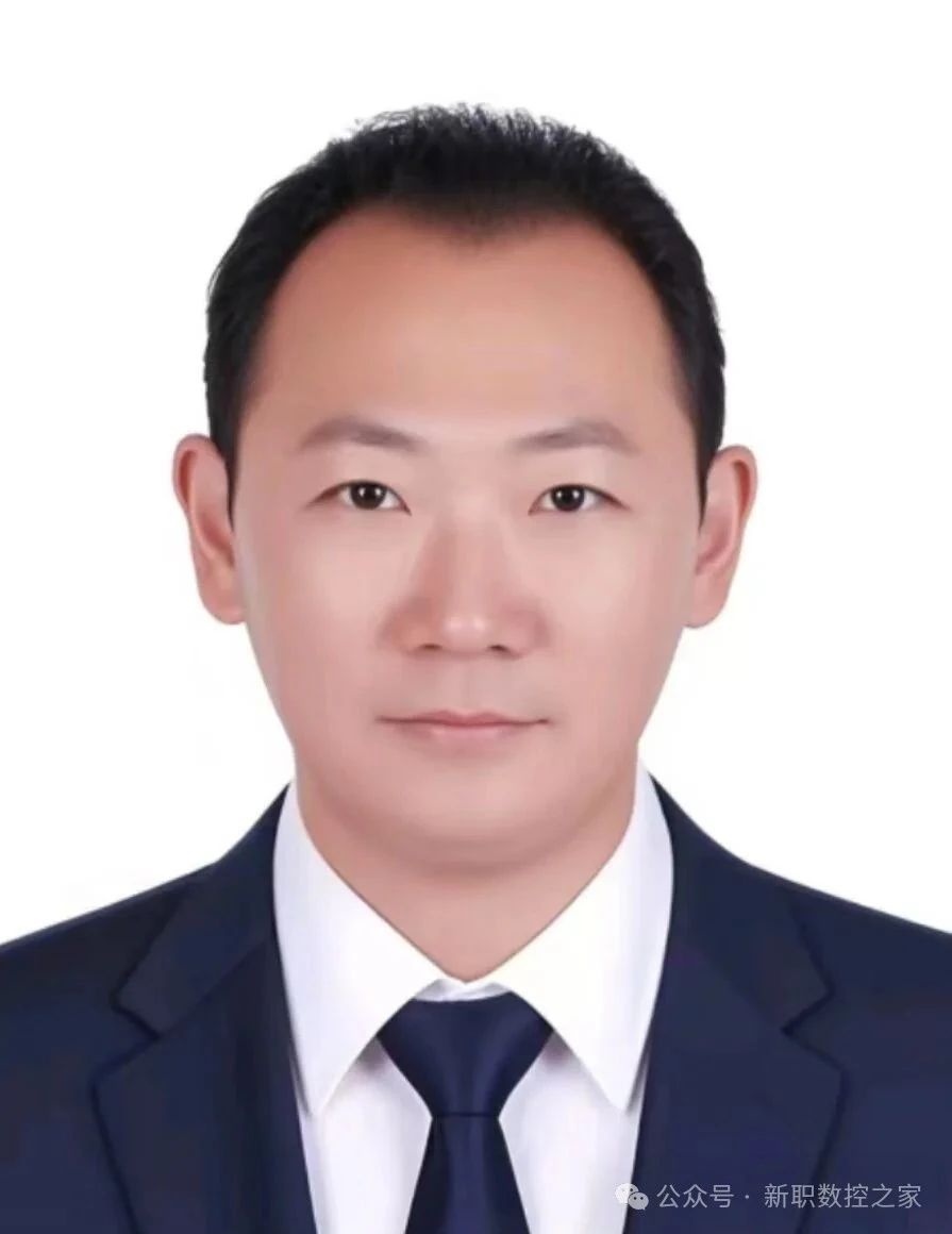 铸魂锻匠育桃李 焊光匠心照征程