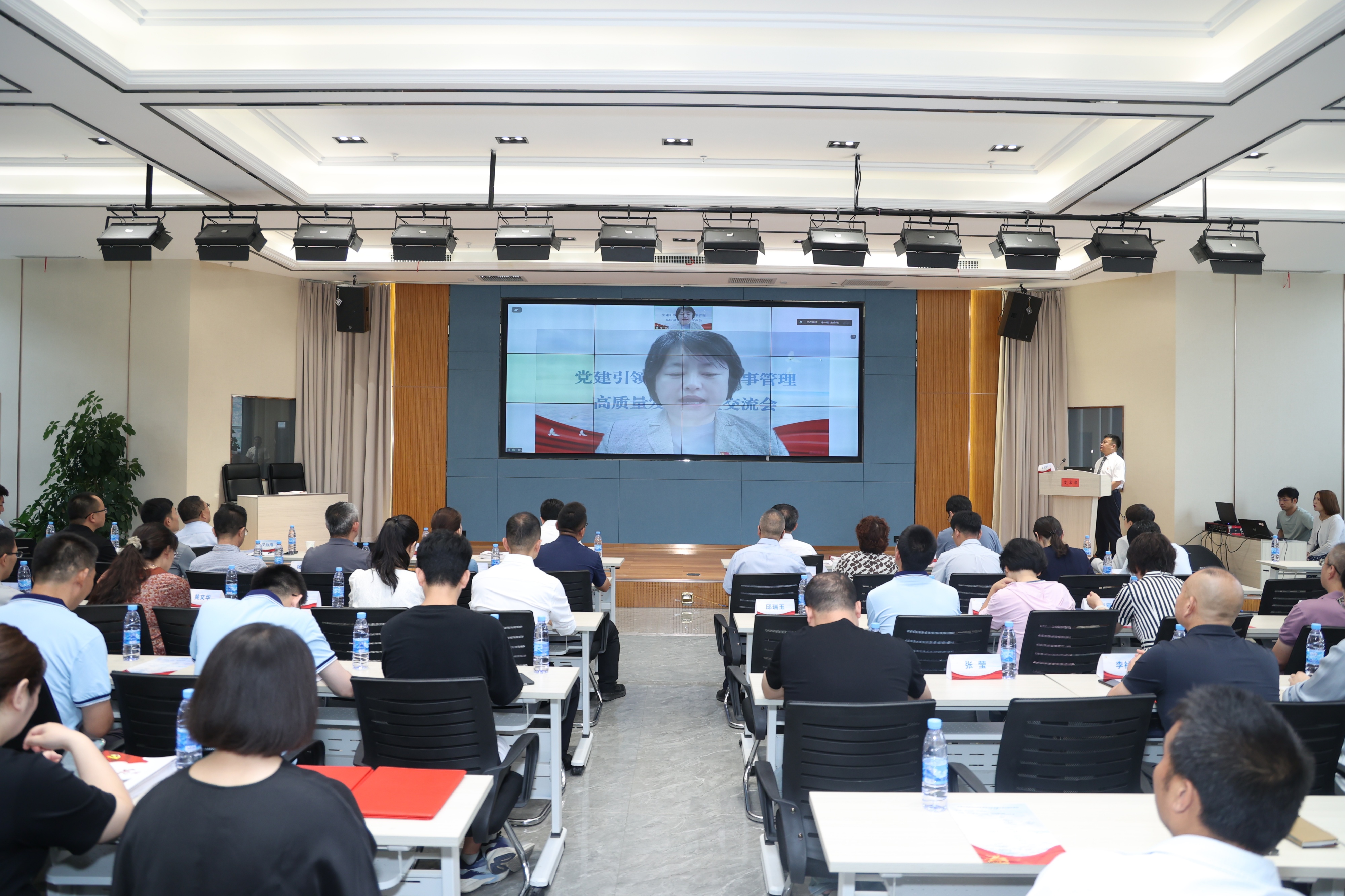 中国医学论坛报社副总编杜佳梅在线发表致辞
