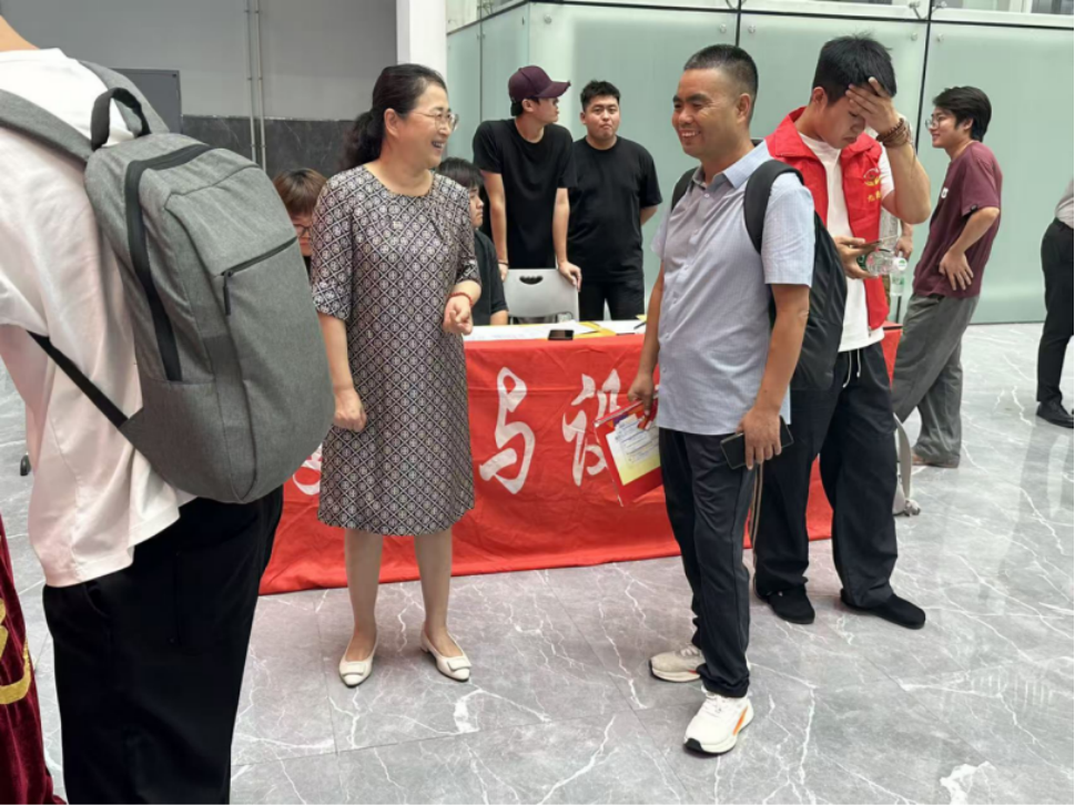 43ac85a7f42779a37a1a5452a55522e 43ac85a7f42779a37a1a5452a55522e