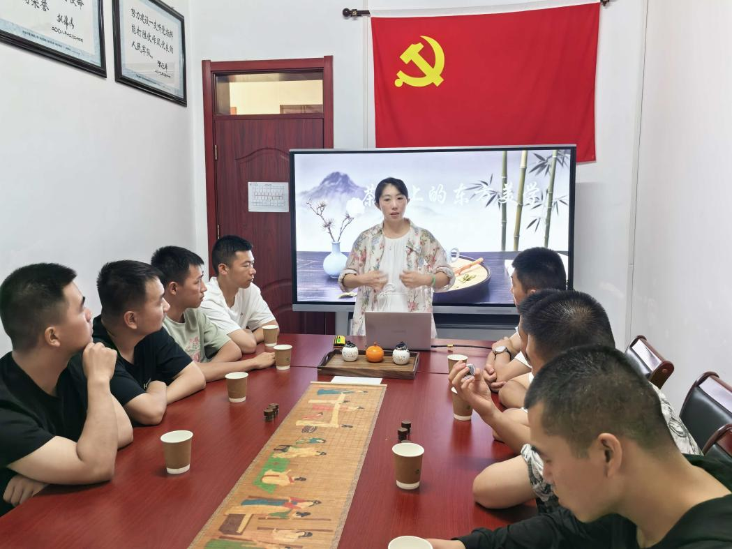 韩莹图片1 韩莹图片1