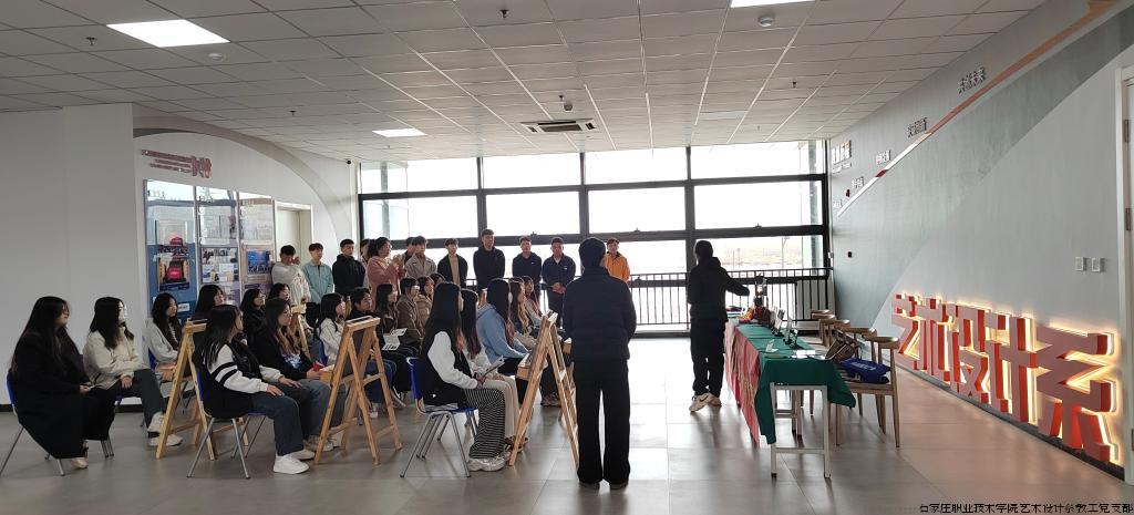 党支部组织学生开展主题绘画设计活动 党支部组织学生开展主题绘画设计活动