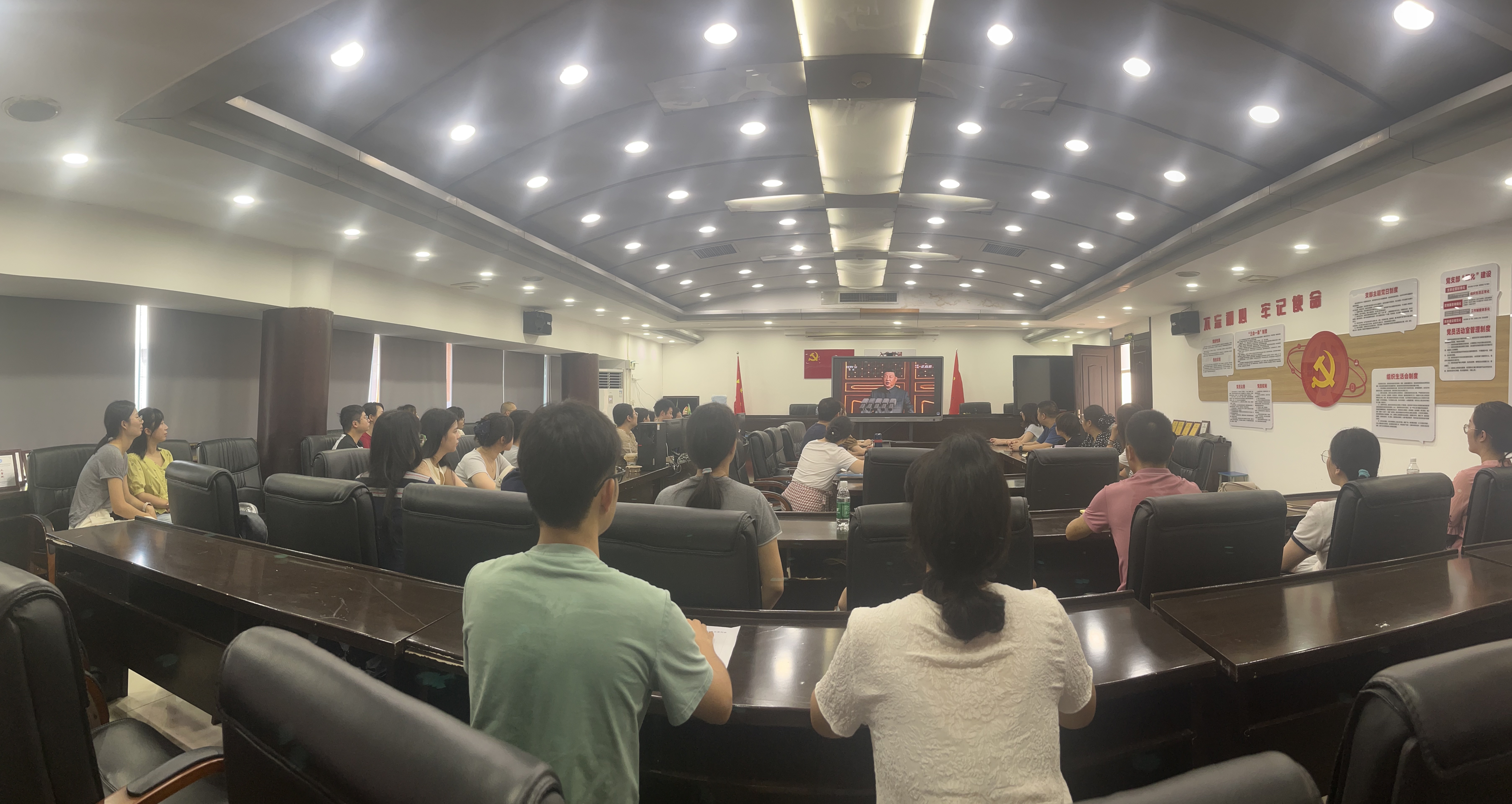 阅兵