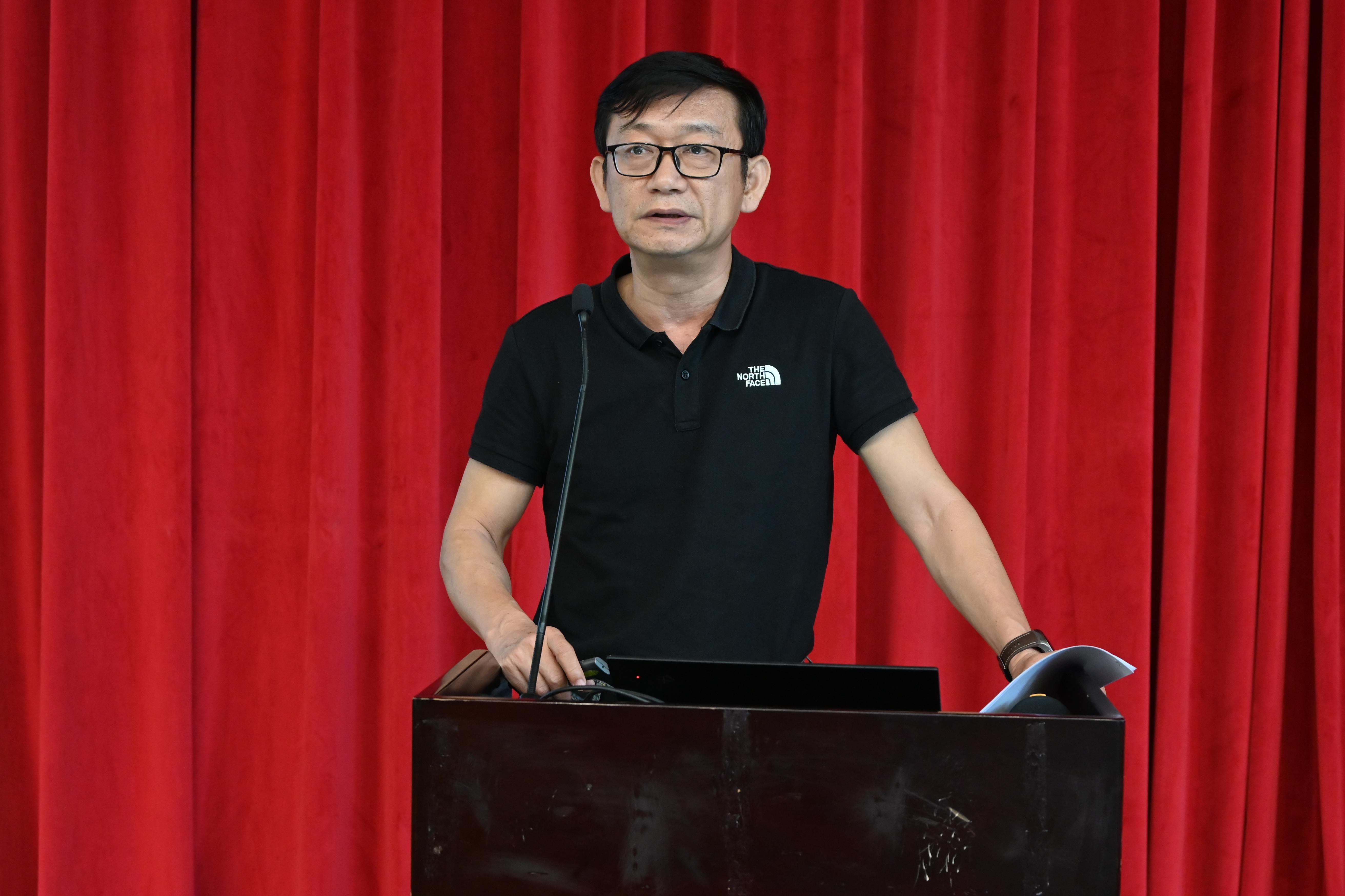 化学化工学院召开2025年秋季新学期工作布置会暨师德师风教育会 7