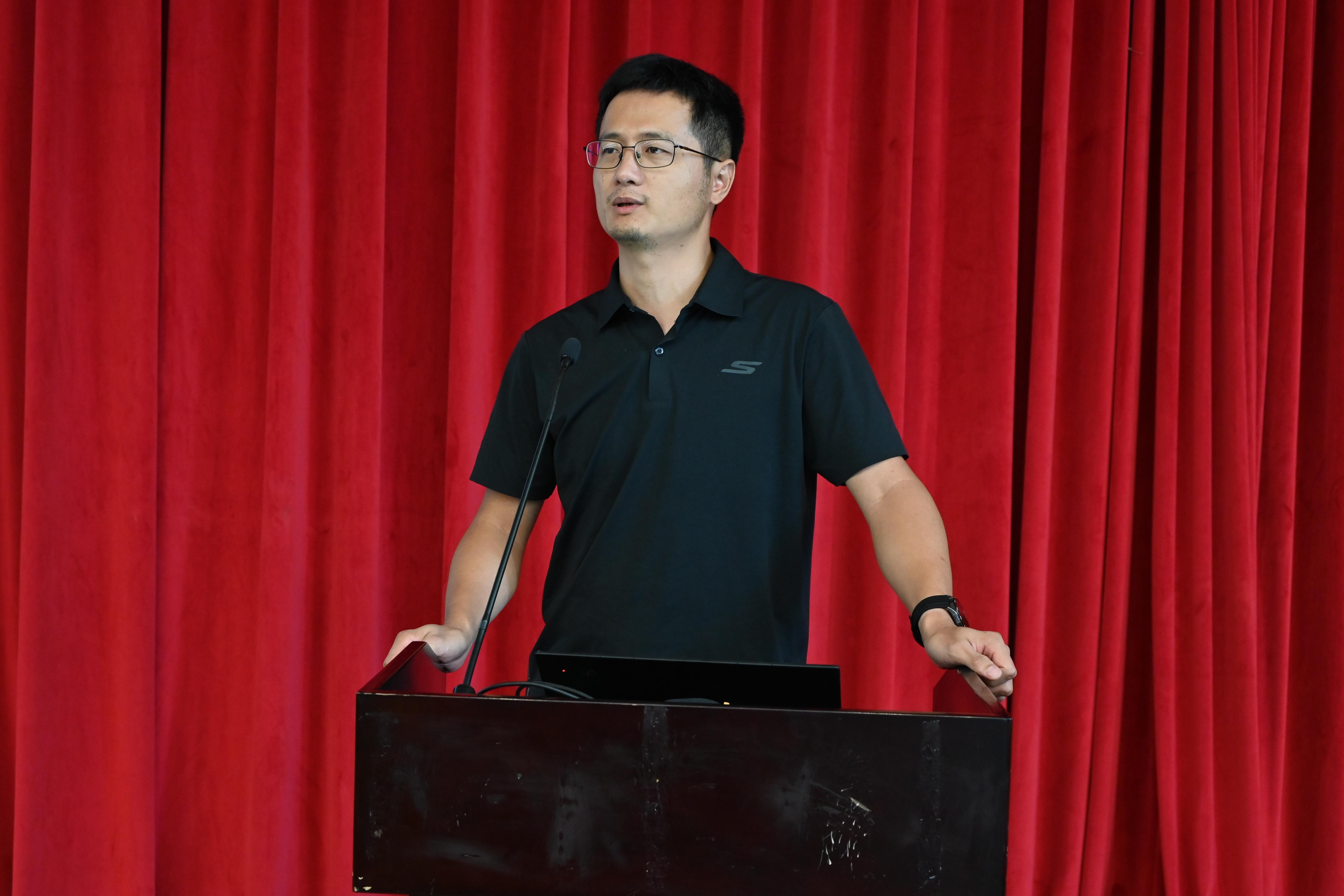 化学化工学院召开2025年秋季新学期工作布置会暨师德师风教育会 4