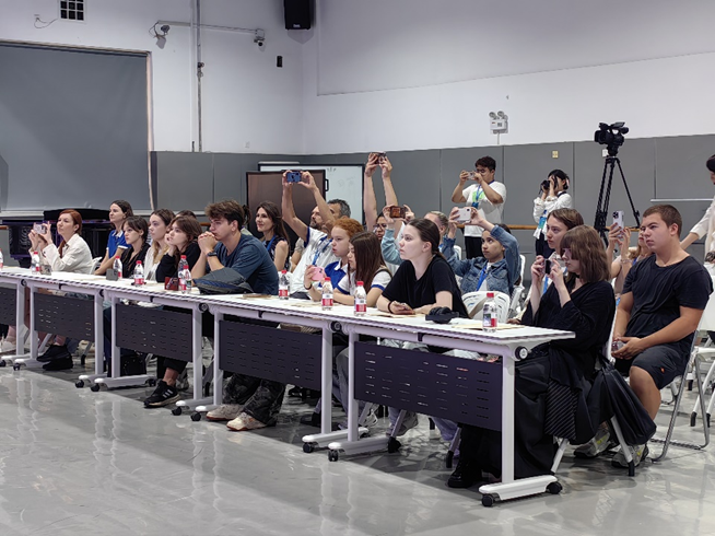 373F538D-9706-42E8-8033-869022EE3CE6