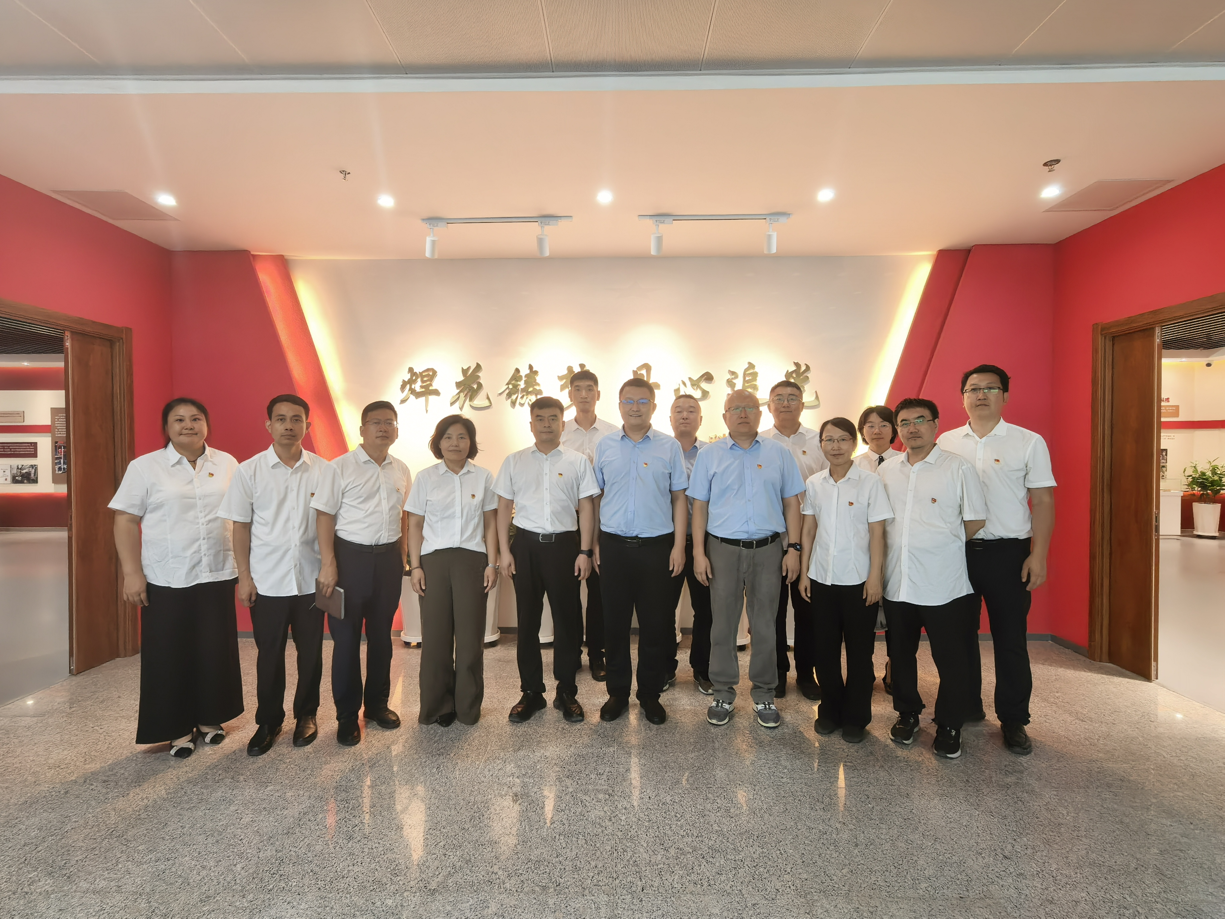 9.3到哈焊所开展党建联建工作-座谈-参观