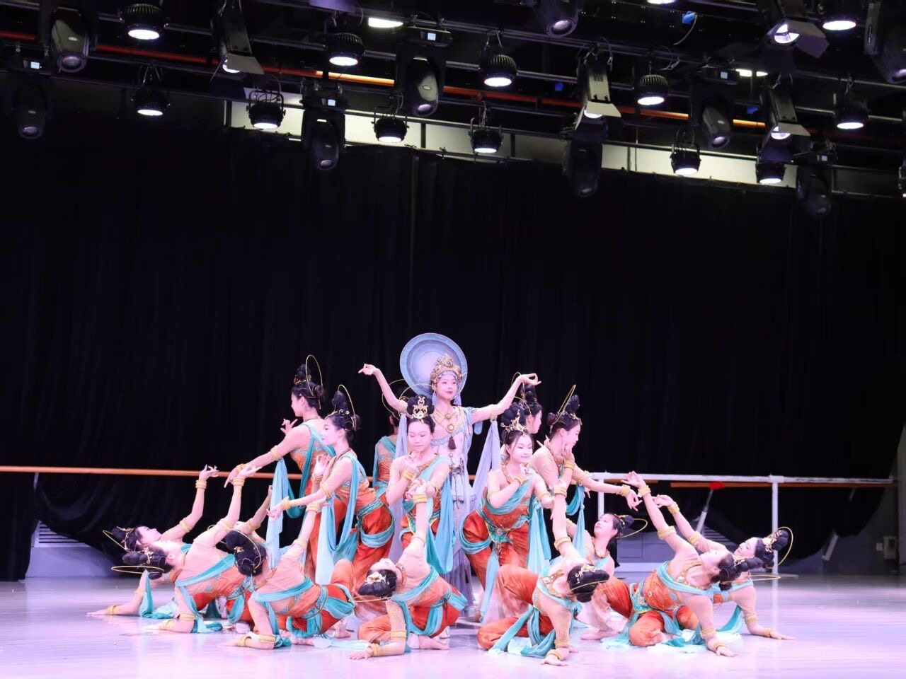 B9066E99-93B7-418C-9C0E-DB3CA6A7834F