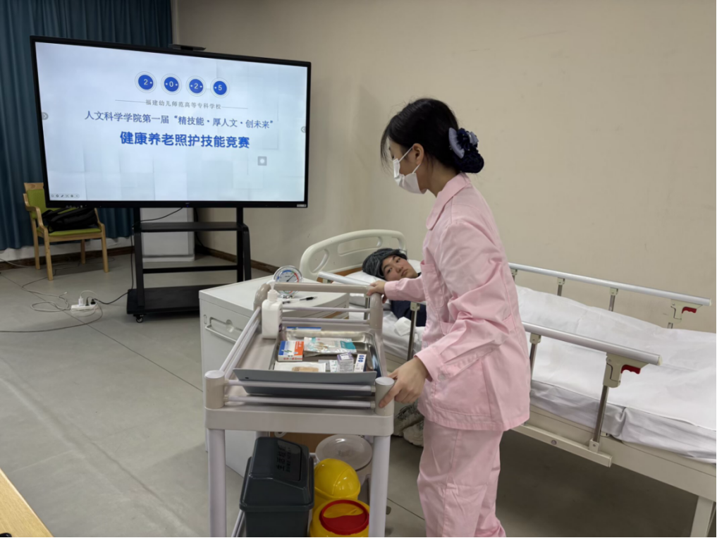 6e0acf3cb8db6dc56c6a760a2b1ba33