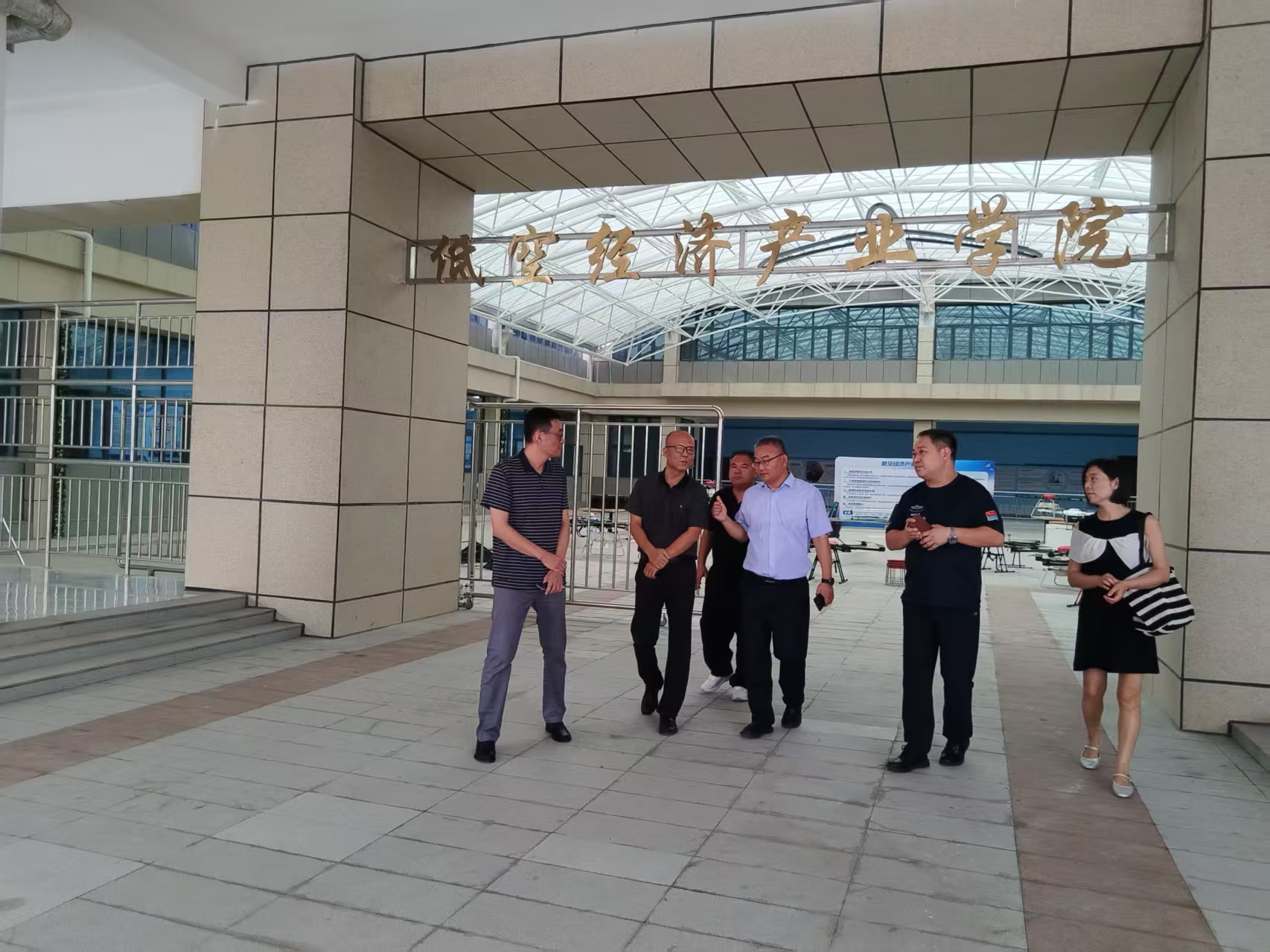 林校长访企2