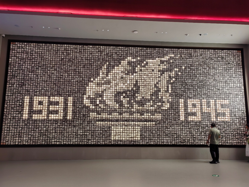 3 3