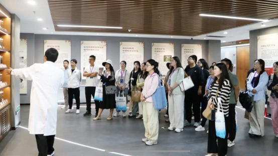 8127db4fa01f5cf11bddf0bbe16c3c4c_D99569625DF0B63A99FA793B242_934A3768_A92A5