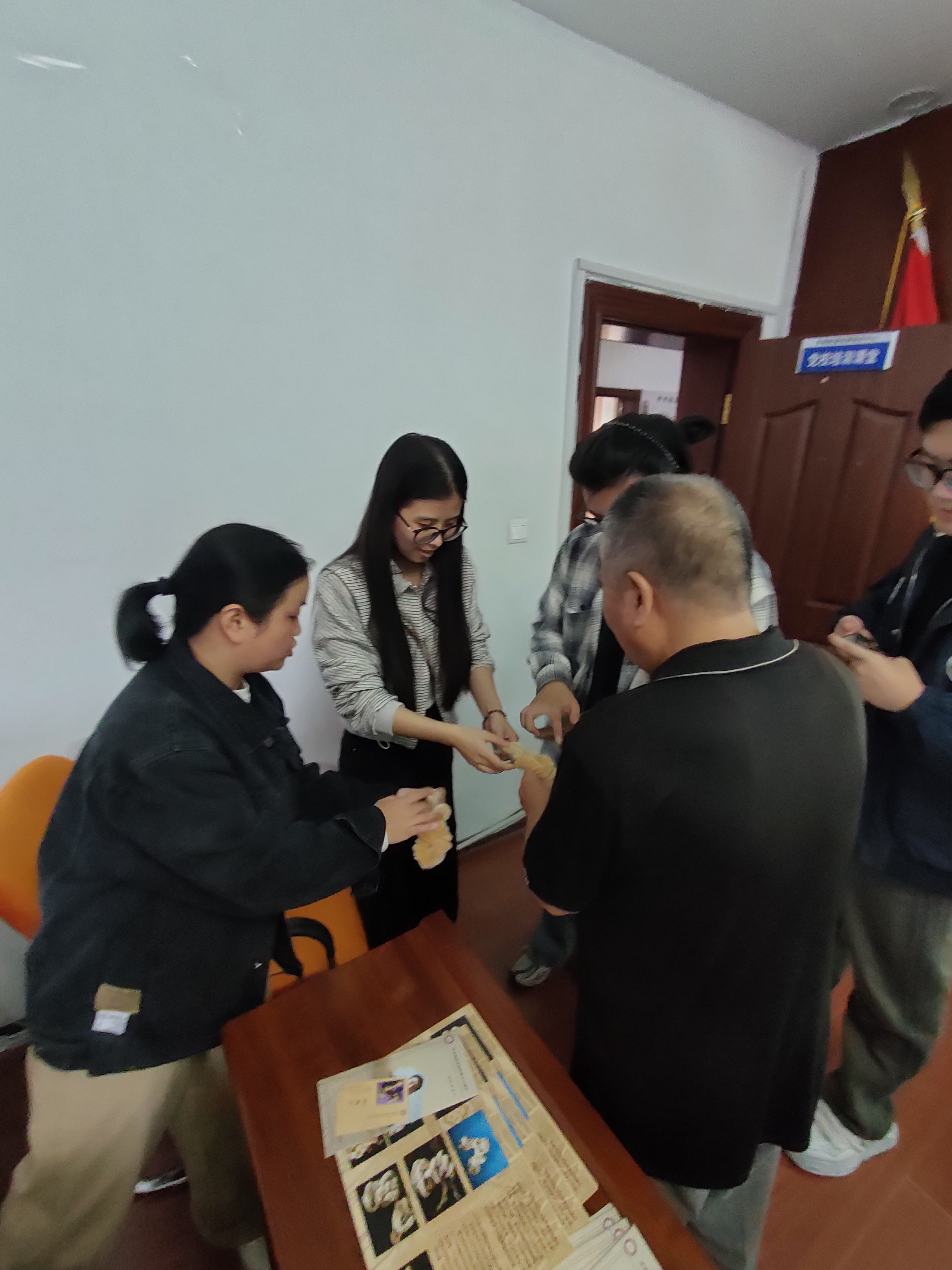 22041d2005209d877312f50c2424ebba