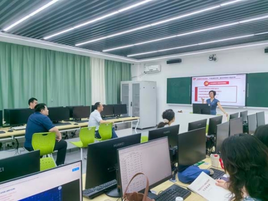 讲座现场 讲座现场