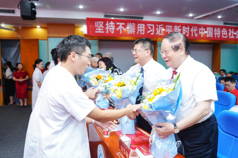图片 21 图片 21