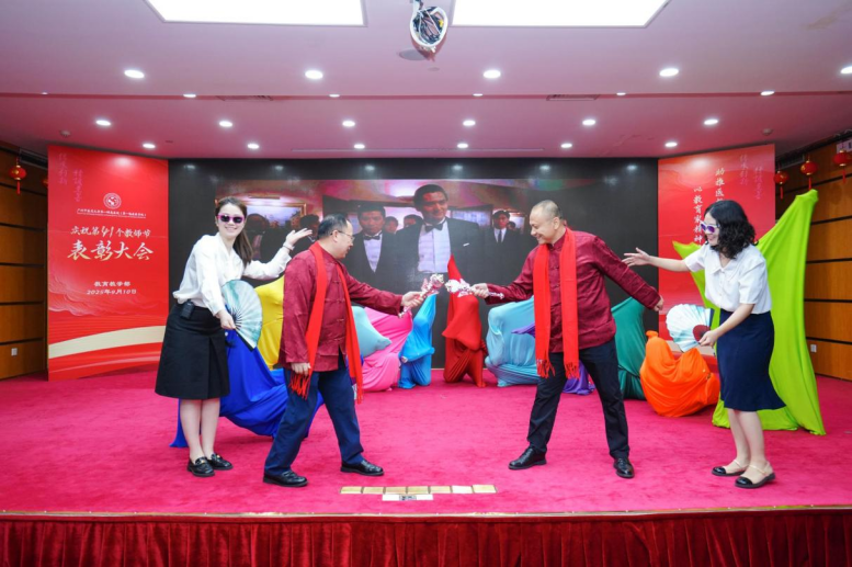 图片 25 图片 25