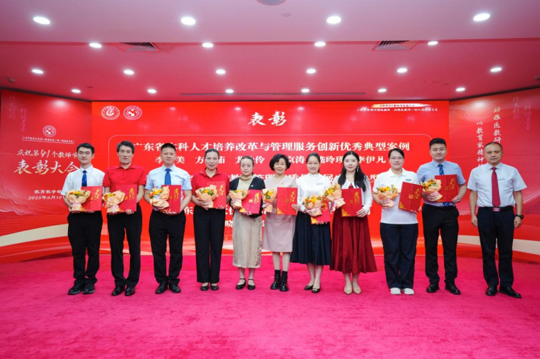 图片 12 图片 12