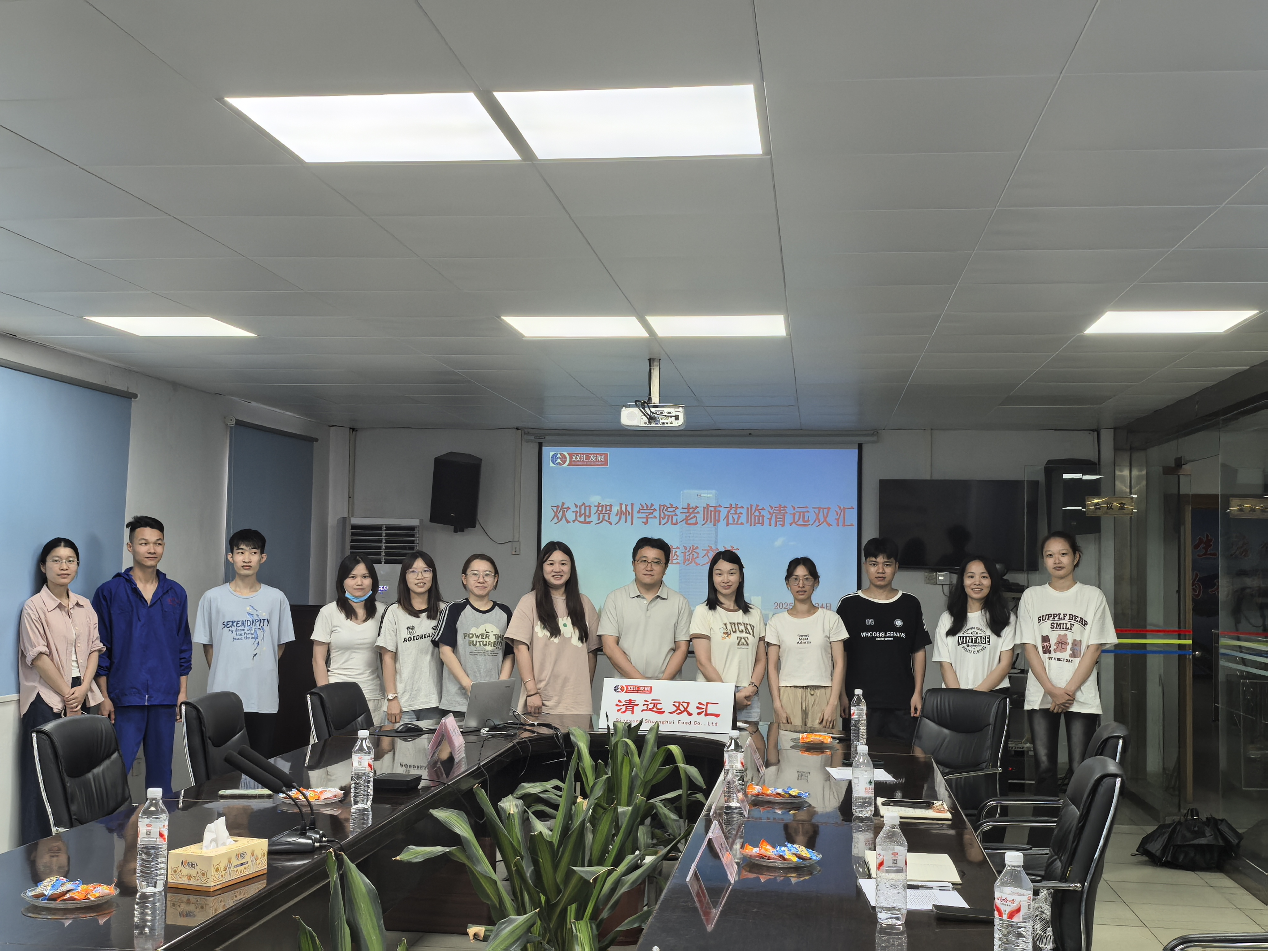 ecdf267e7a206c8ef481744ea889318a