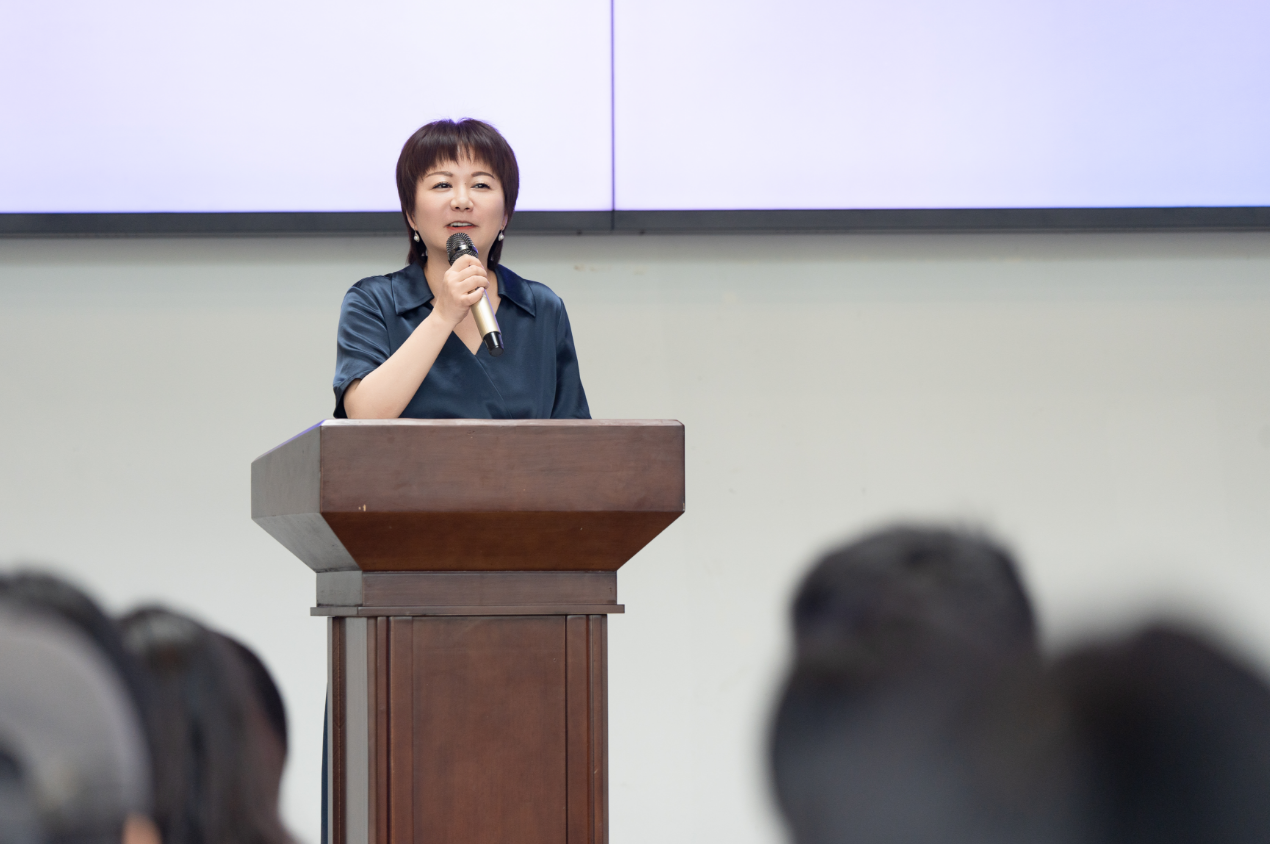 成都大学2025当代彩灯艺术创新设计人才研培班开班仪式顺利举行！ - 成都大学中国-东盟艺术学院美术与设计学院传统工艺研究党支部 - 思政网育人号