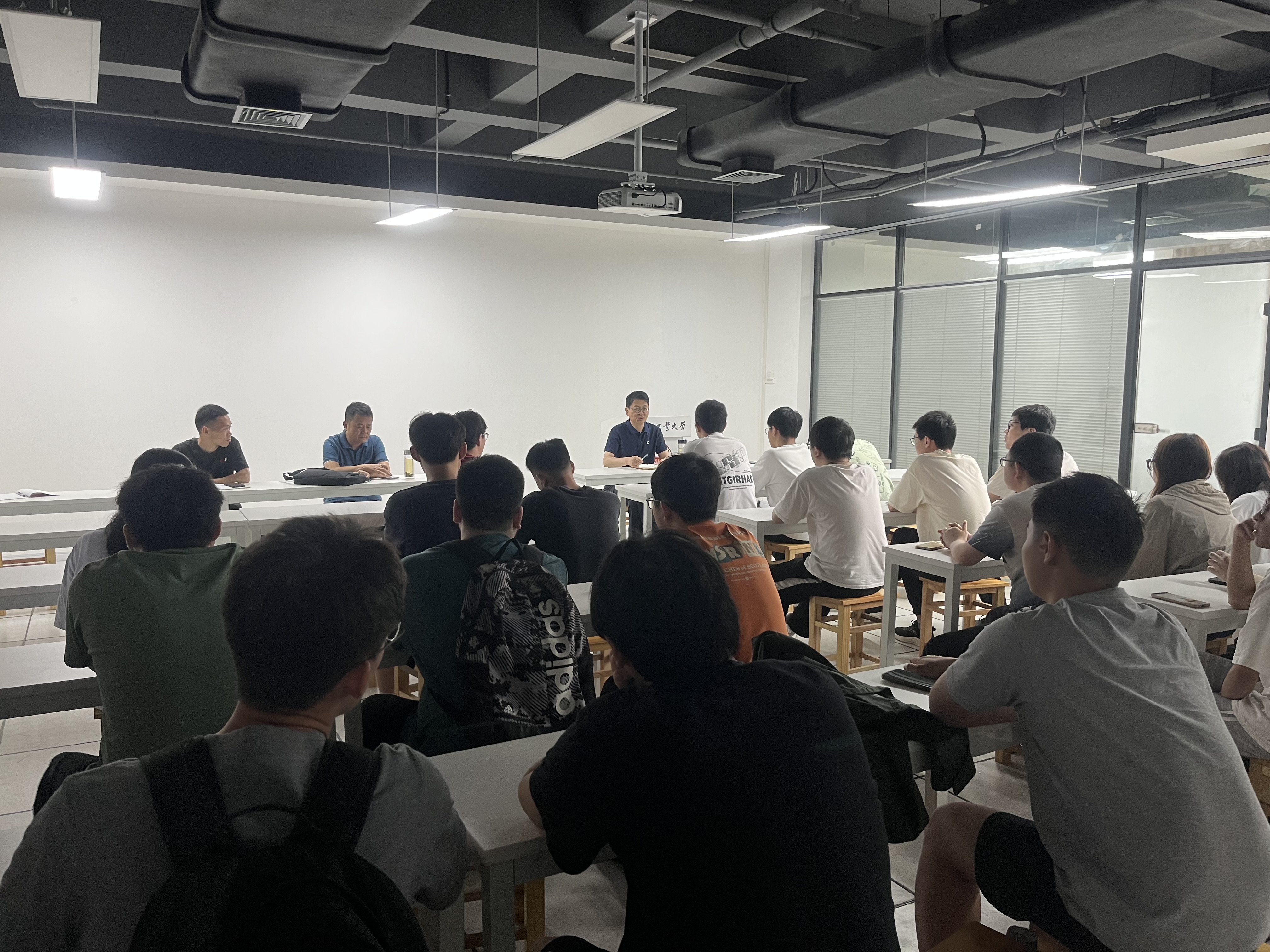 D18C2BD2621000B2A927D55EB073F5C2 D18C2BD2621000B2A927D55EB073F5C2