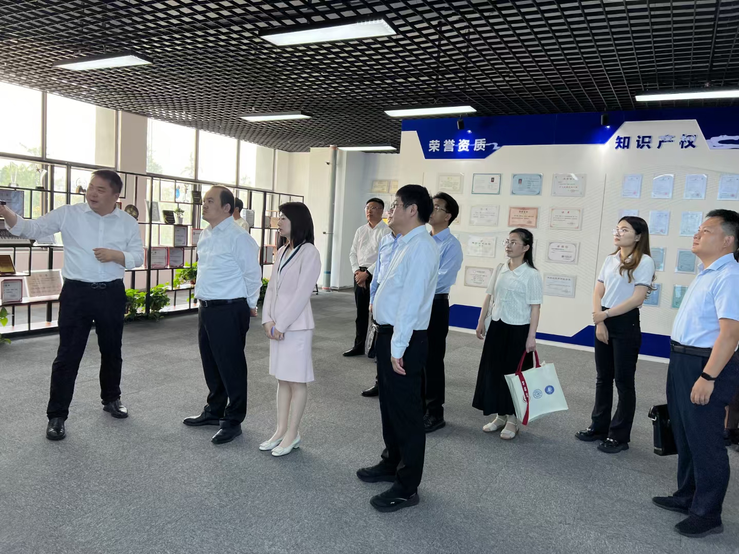 微信图片_20250926234452_84_61 微信图片_20250926234452_84_61