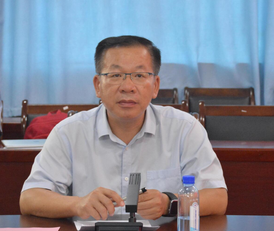 学校党委书记李林致辞