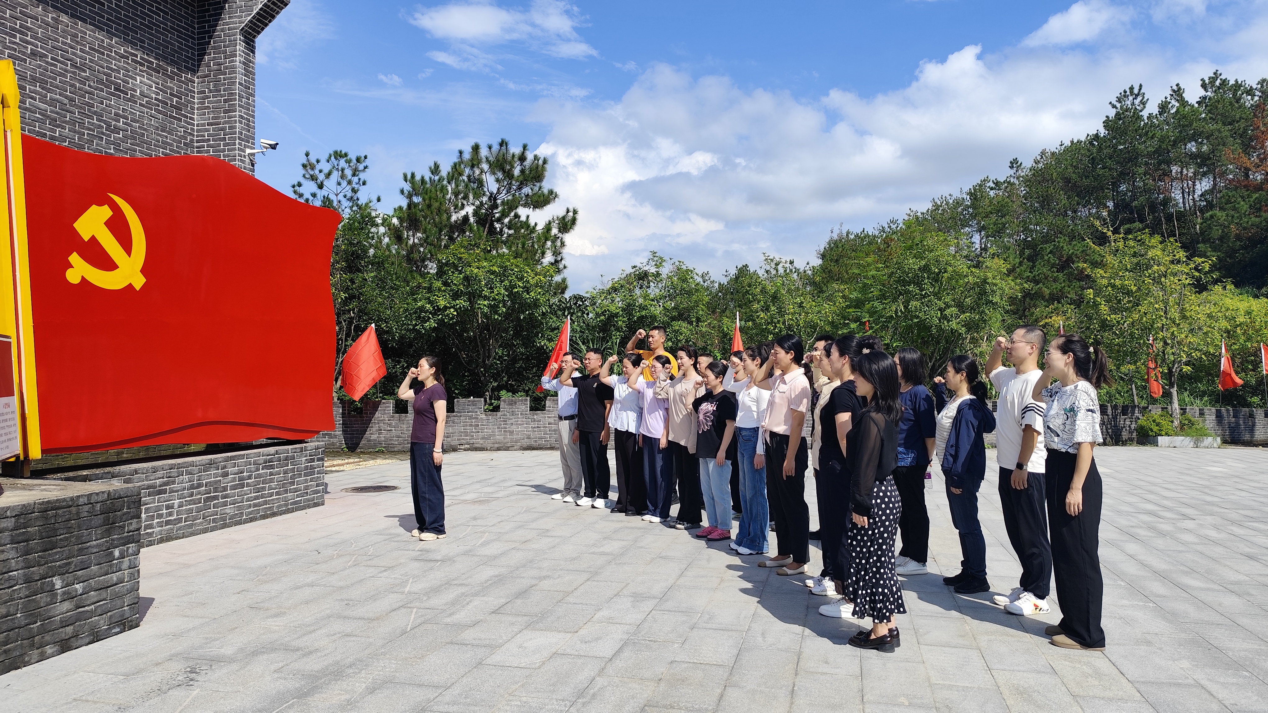 mmexport1759027334513 mmexport1759027334513