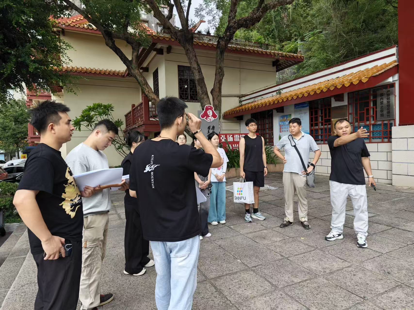 ab8f3bb338d314d15e5a70ba7a7e8964