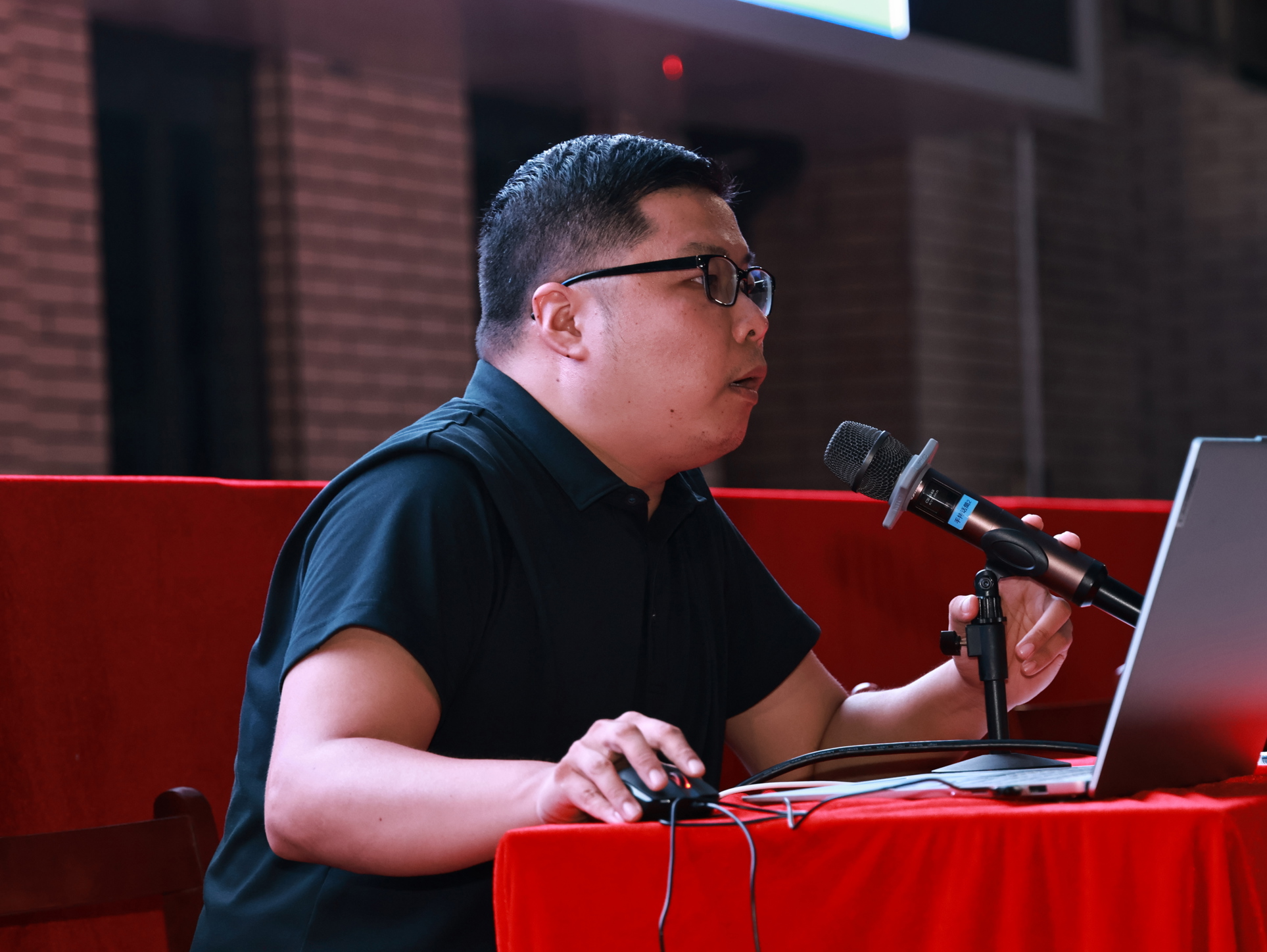 杨濠瑞老师开展安全教育