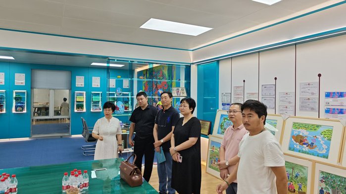 9ef604c7-bfc3-4b50-b001-f190ff4fd42f