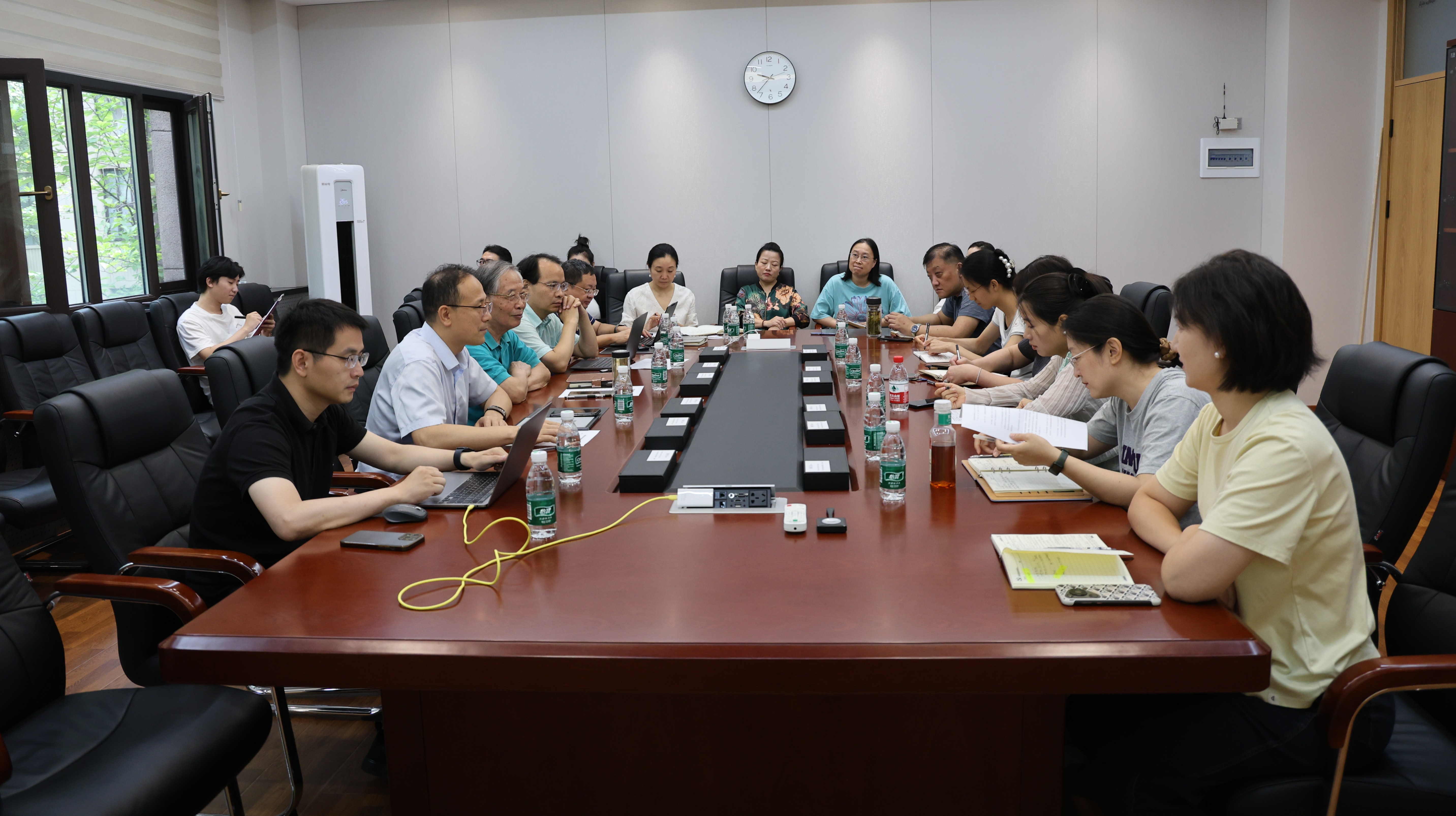 清华大学电机系召开机关作风建设工作复盘座谈会