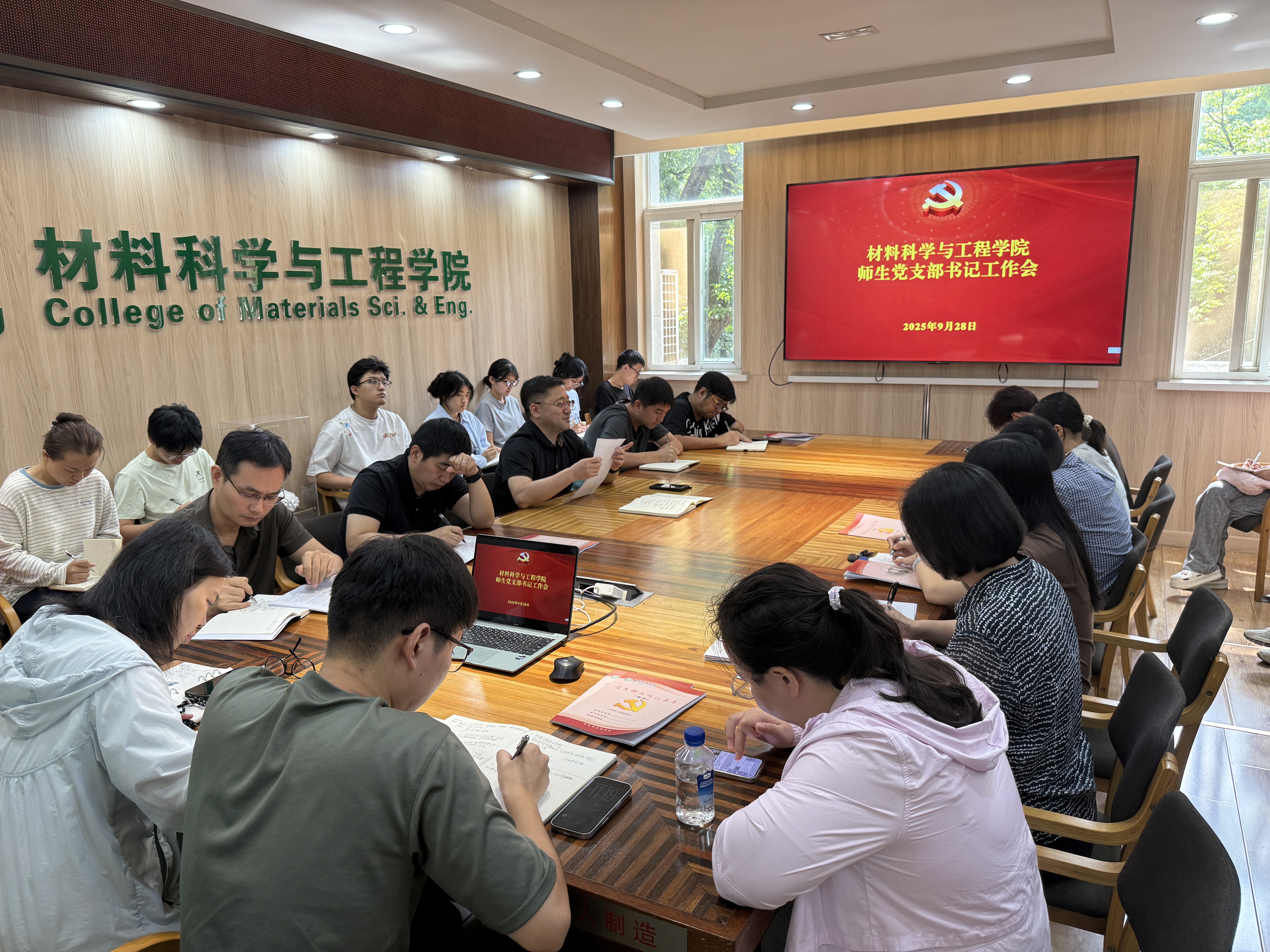 86dc2709478828713994faaf55461d4_2414886dc2709478828713994faaf55461d4