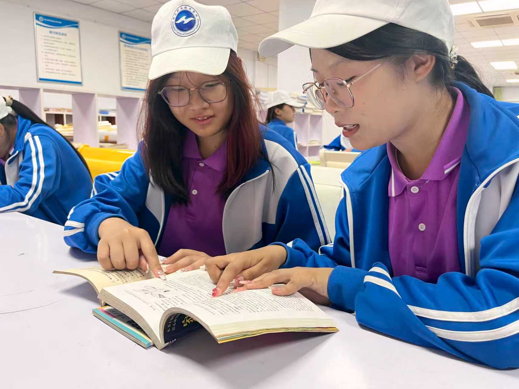 微信图片_20251014101321_112_5 微信图片_20251014101321_112_5