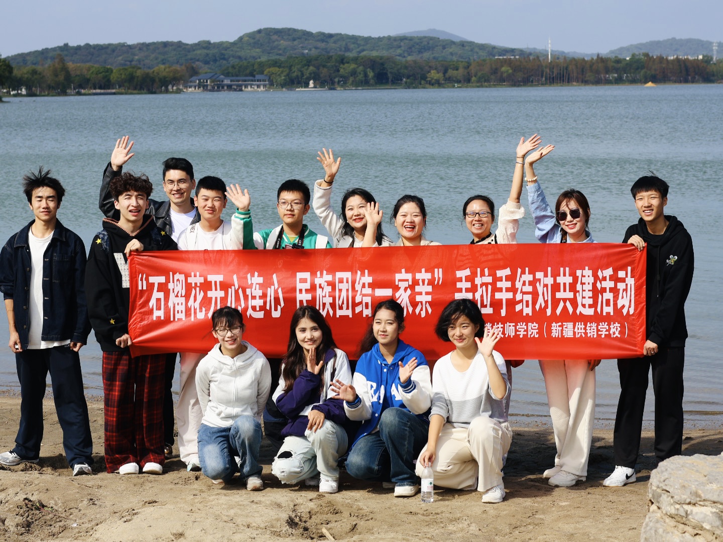 4(f封面) 4(f封面)