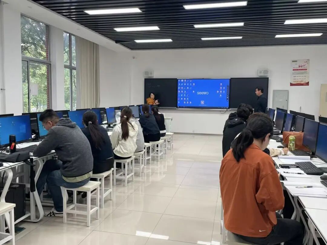 化学检验员专家授课现场