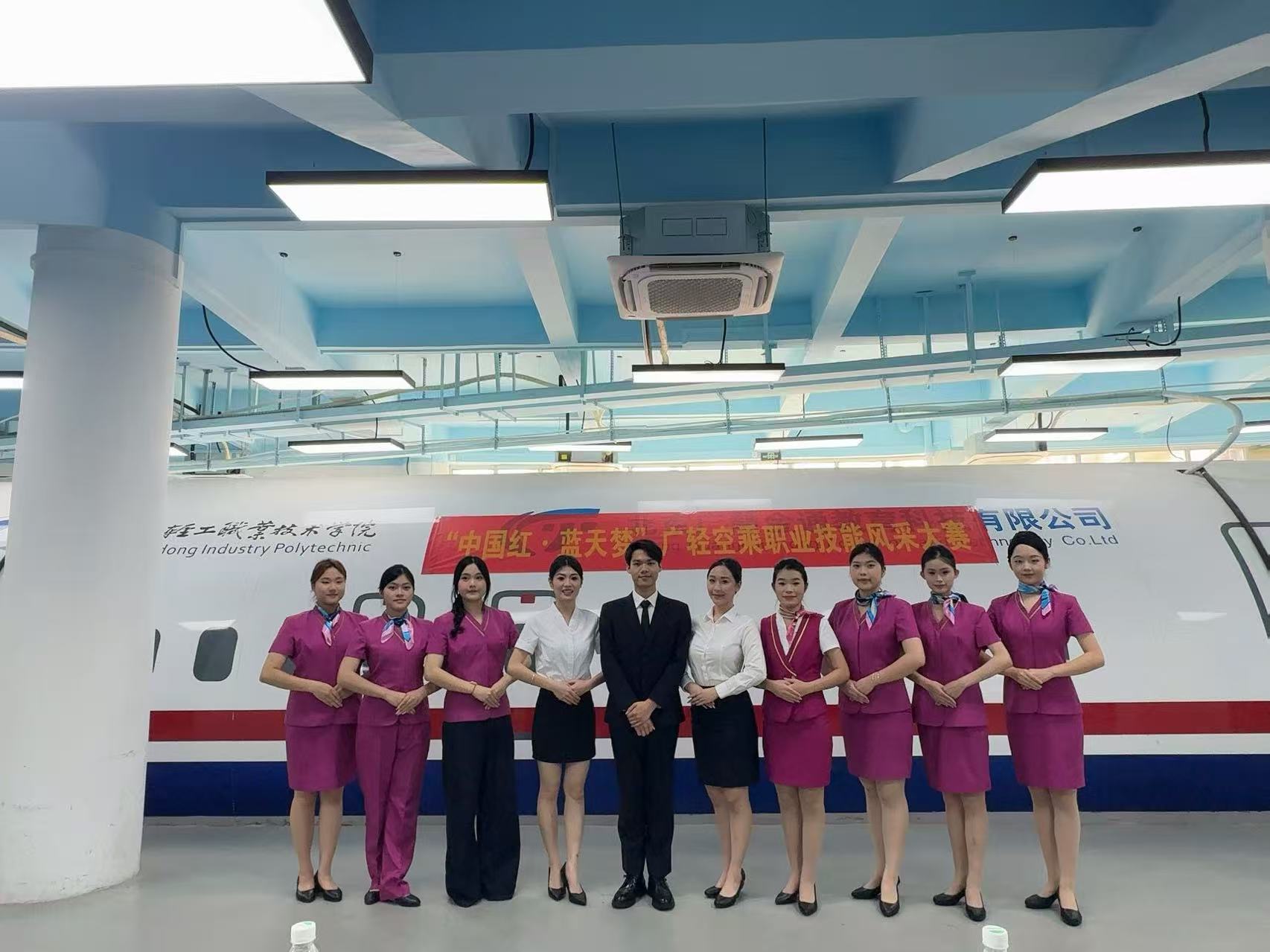 获奖学生合影 获奖学生合影