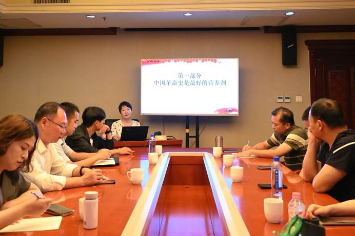 史进红作专题讲座