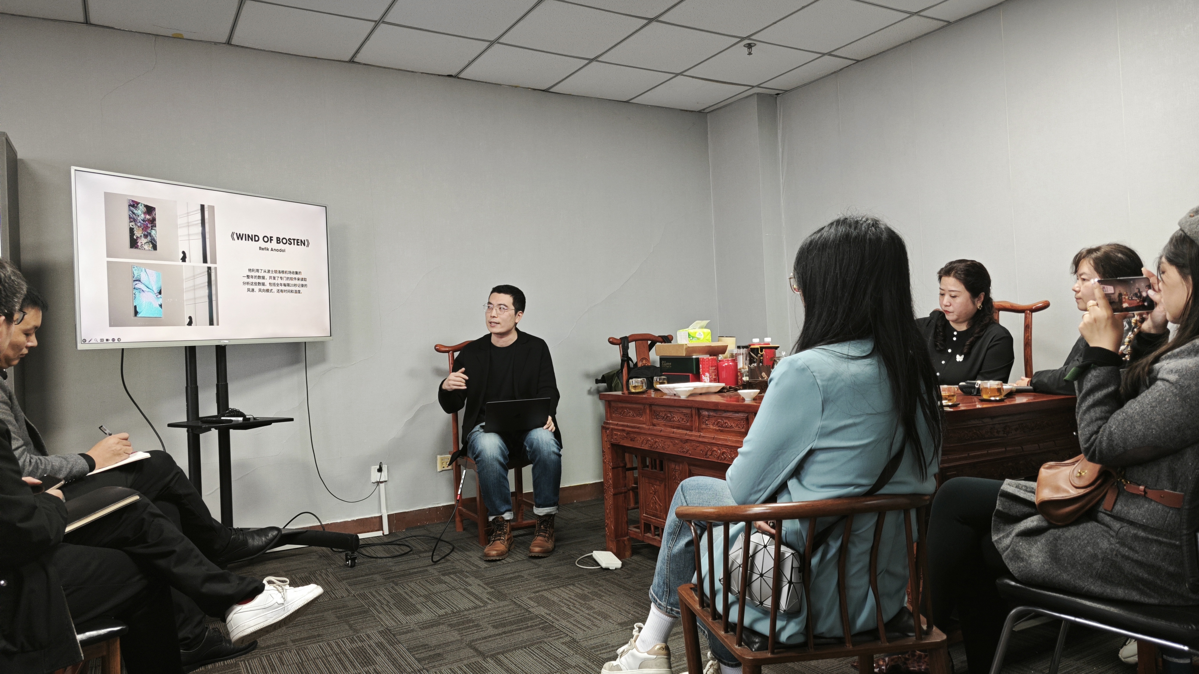 微信图片_20251015154659_296_304 微信图片_20251015154659_296_304