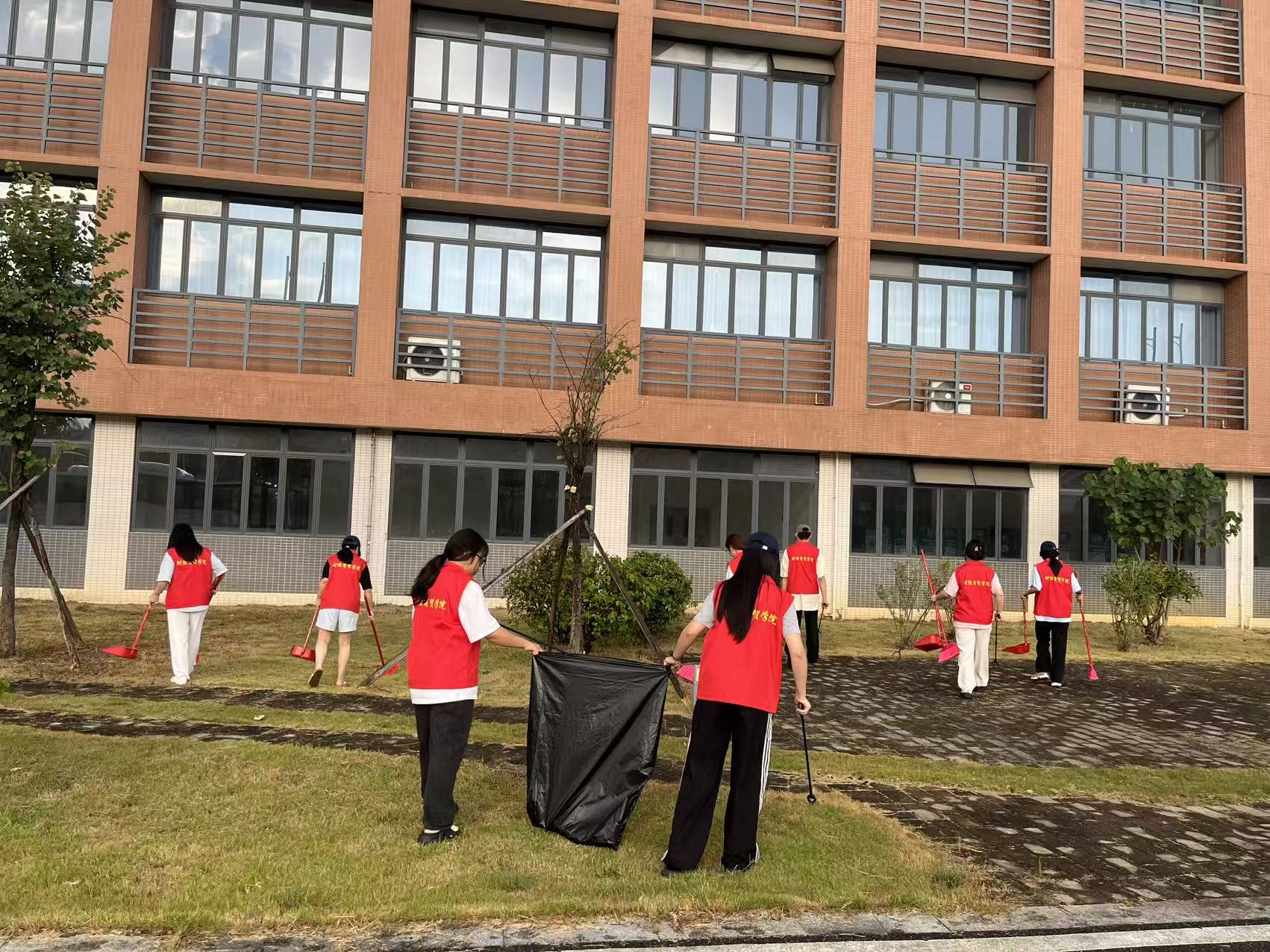 微信图片_20251016165607_26_201 微信图片_20251016165607_26_201