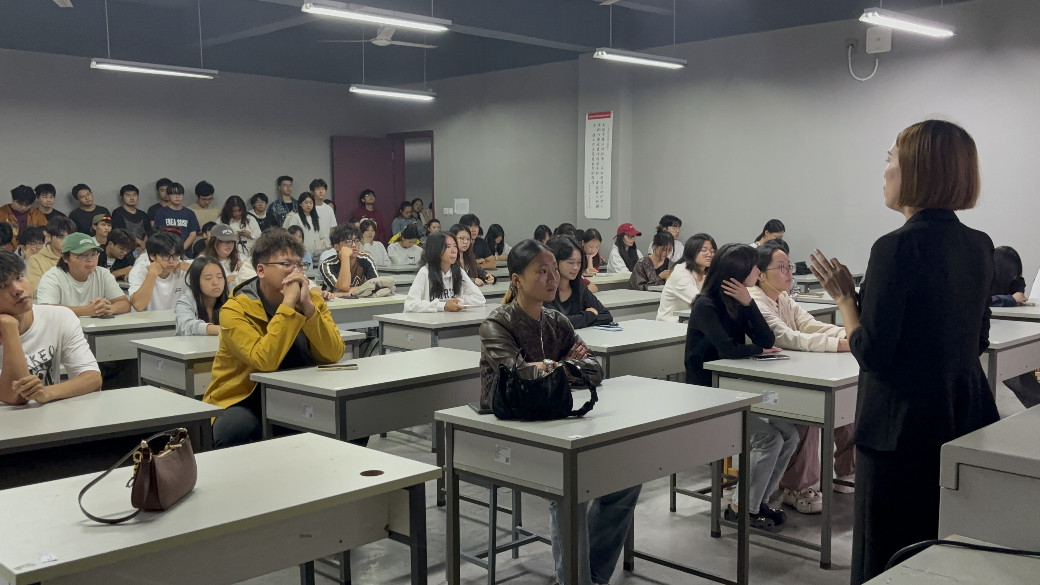 4dd3093c-d9fc-4b35-b40a-82305dd8abc5(1)(2)