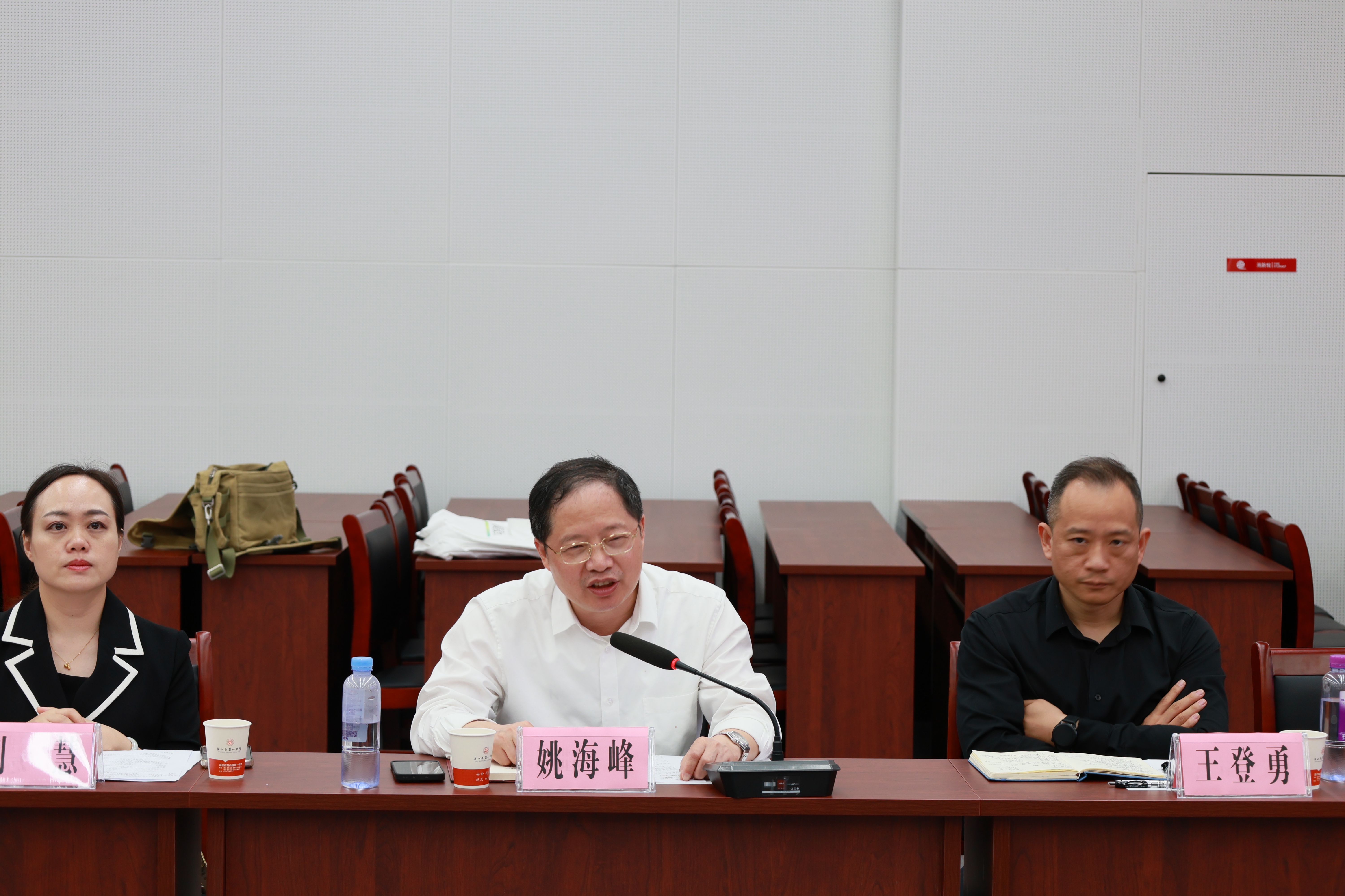 feaed8d9983db10cf2067f7afa1a4e11 feaed8d9983db10cf2067f7afa1a4e11