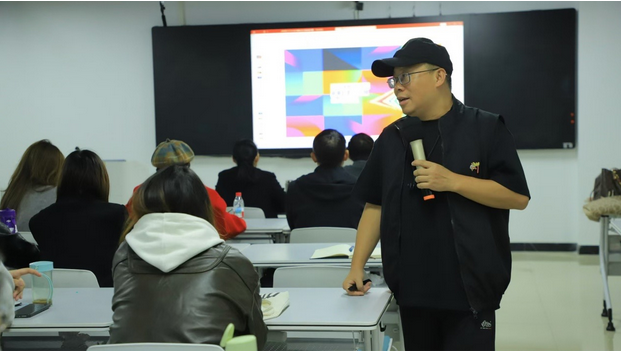 微信图片_20251023121511_631_183 微信图片_20251023121511_631_183