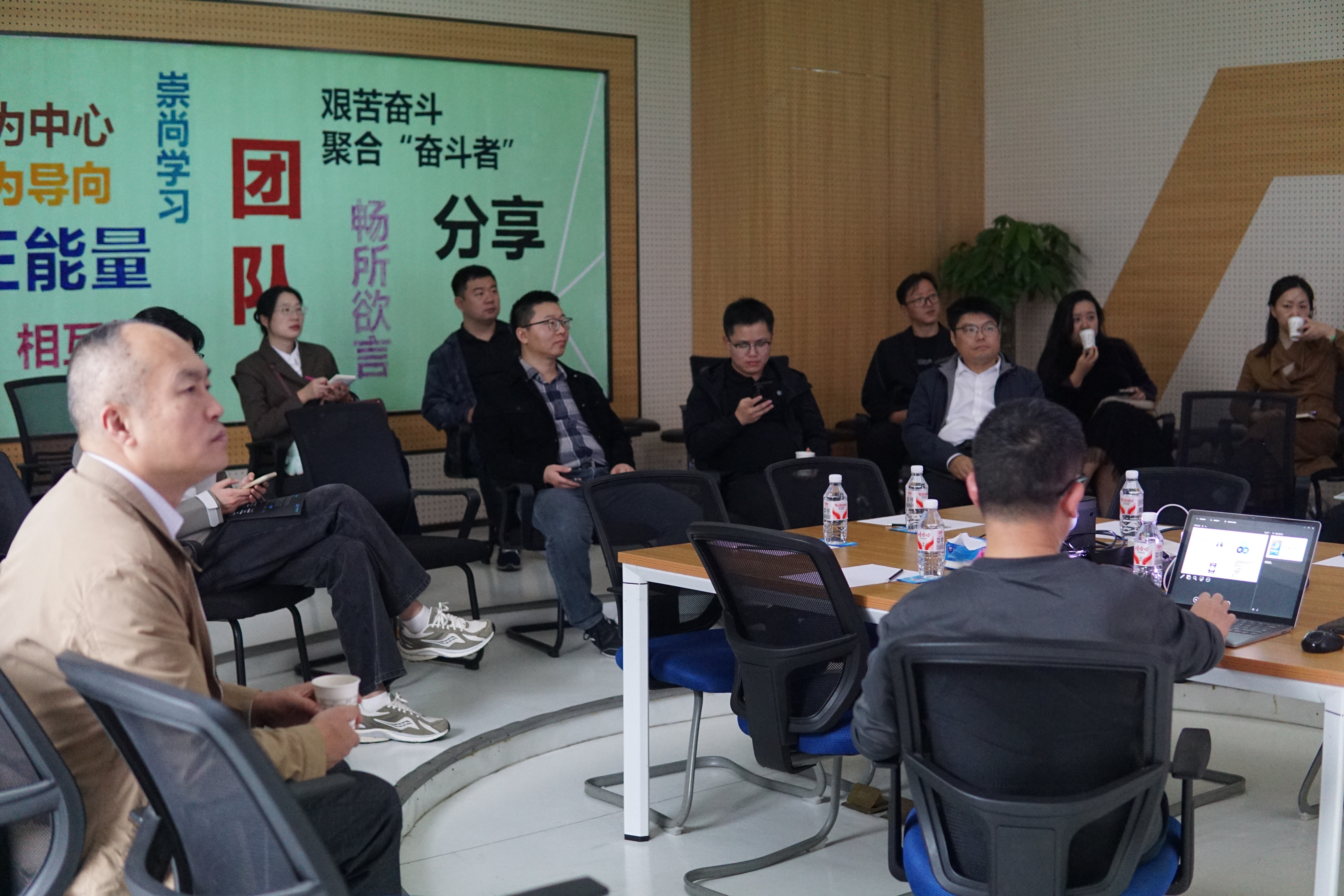 微信图片_20251026130352_9_954